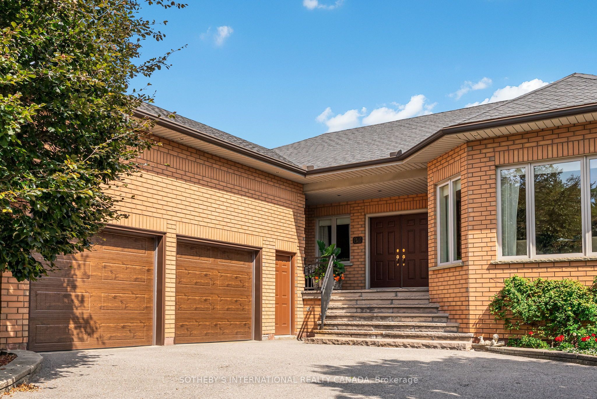 83 Burndean Court, Richmond Hill, ON L4C 9W5 photo 5