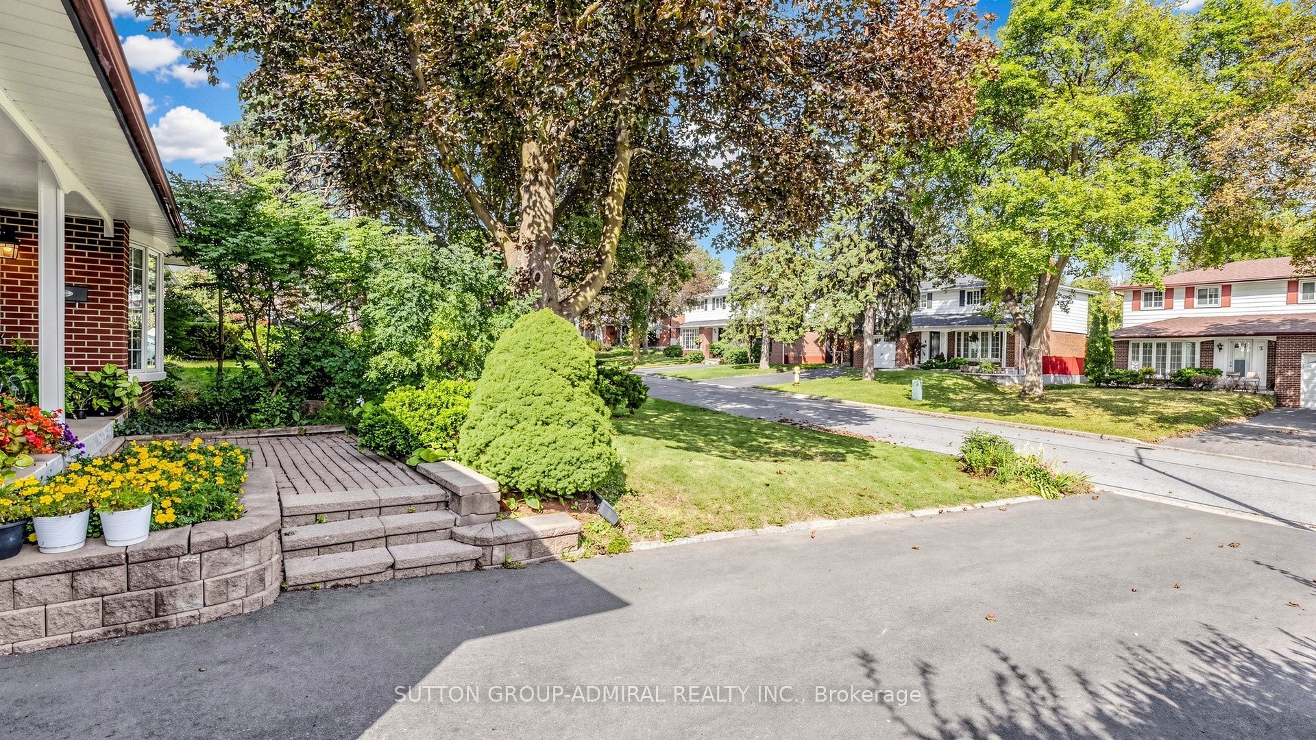 4 Shady Lane Crescent, Markham, ON L3T 3W7 photo 3