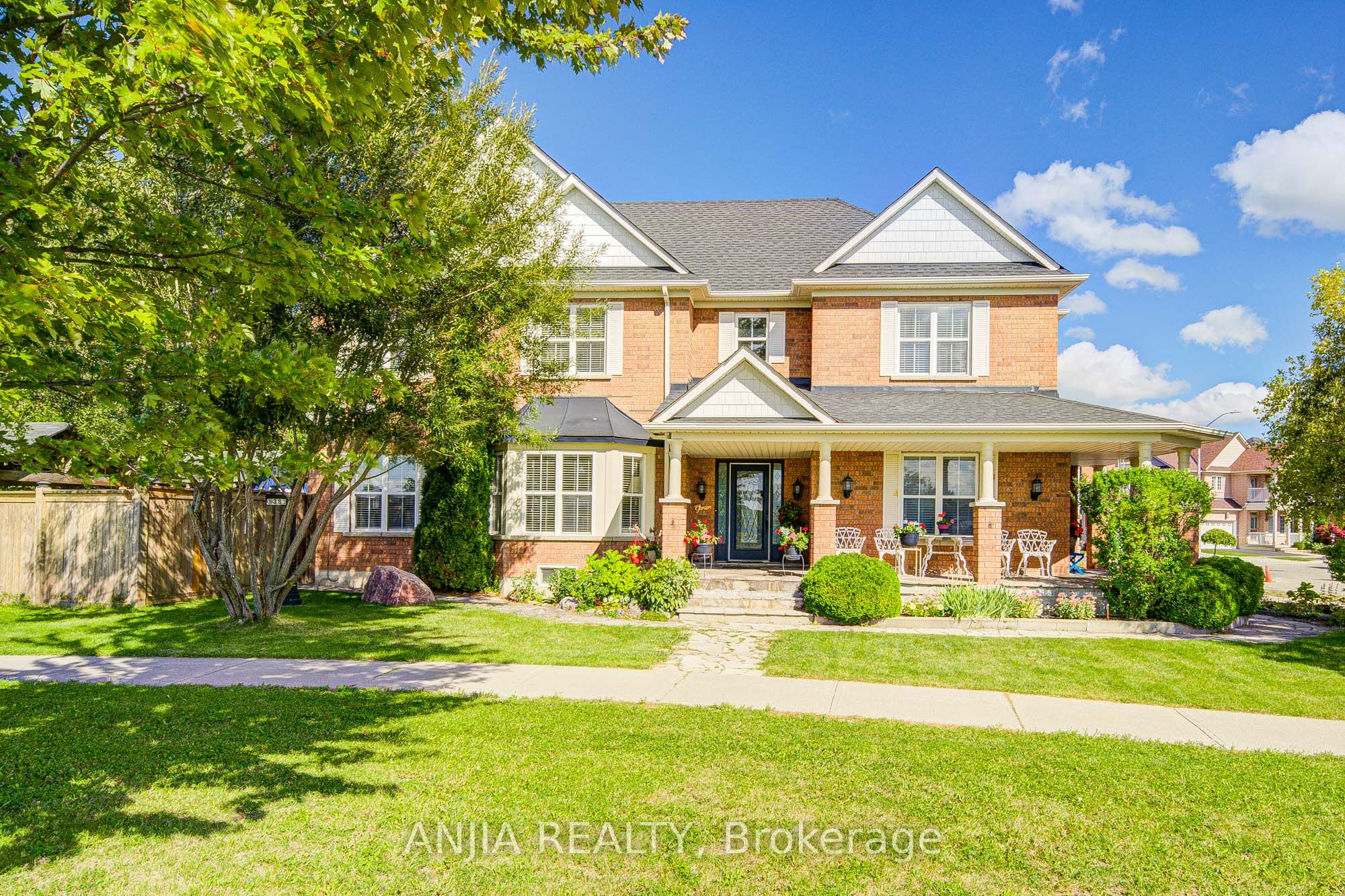 38 Harper's Gate Way, Whitchurch-Stouffville, ON L4A 1P2 photo 2