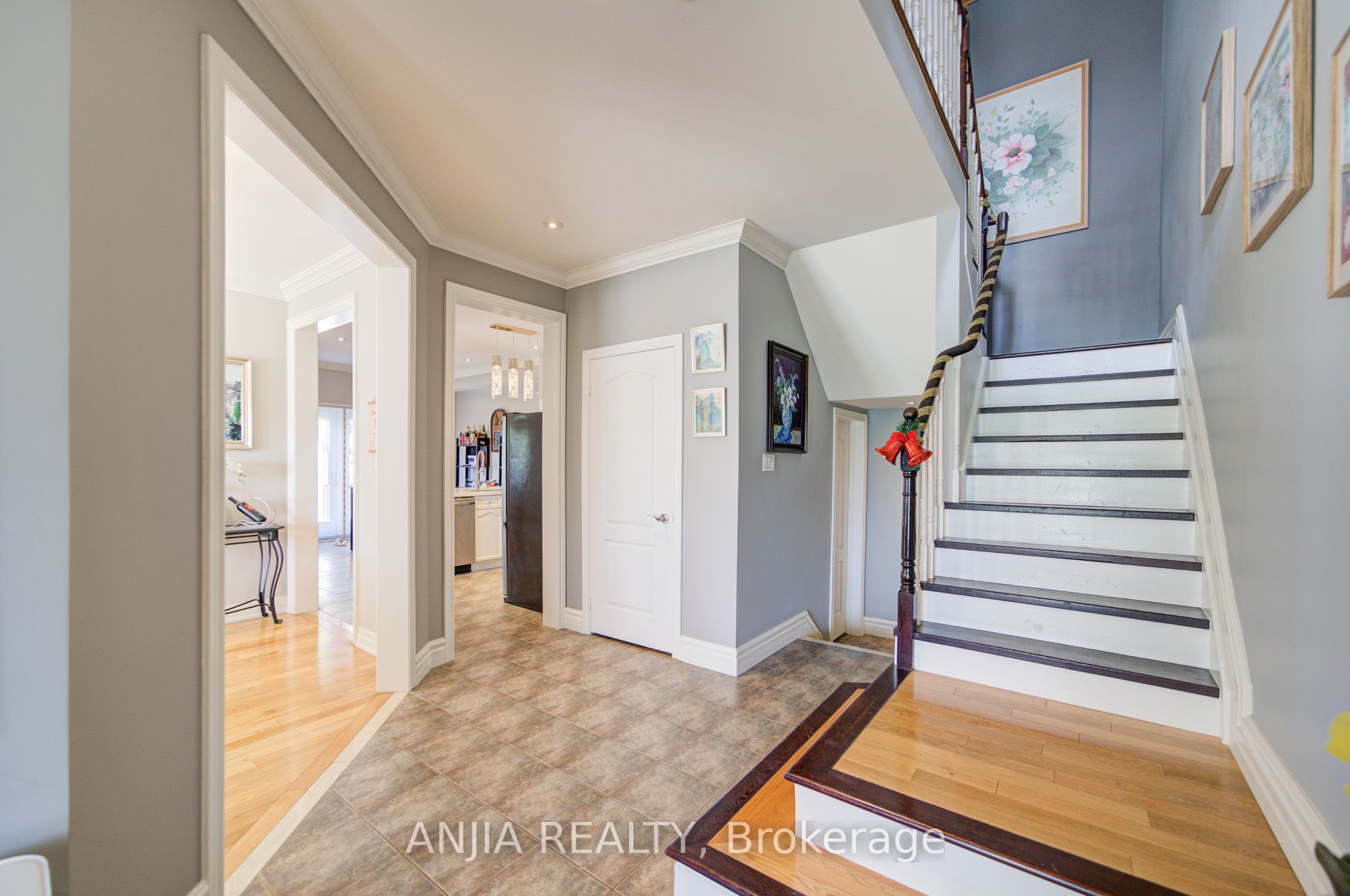 38 Harper's Gate Way, Whitchurch-Stouffville, ON L4A 1P2 photo 5