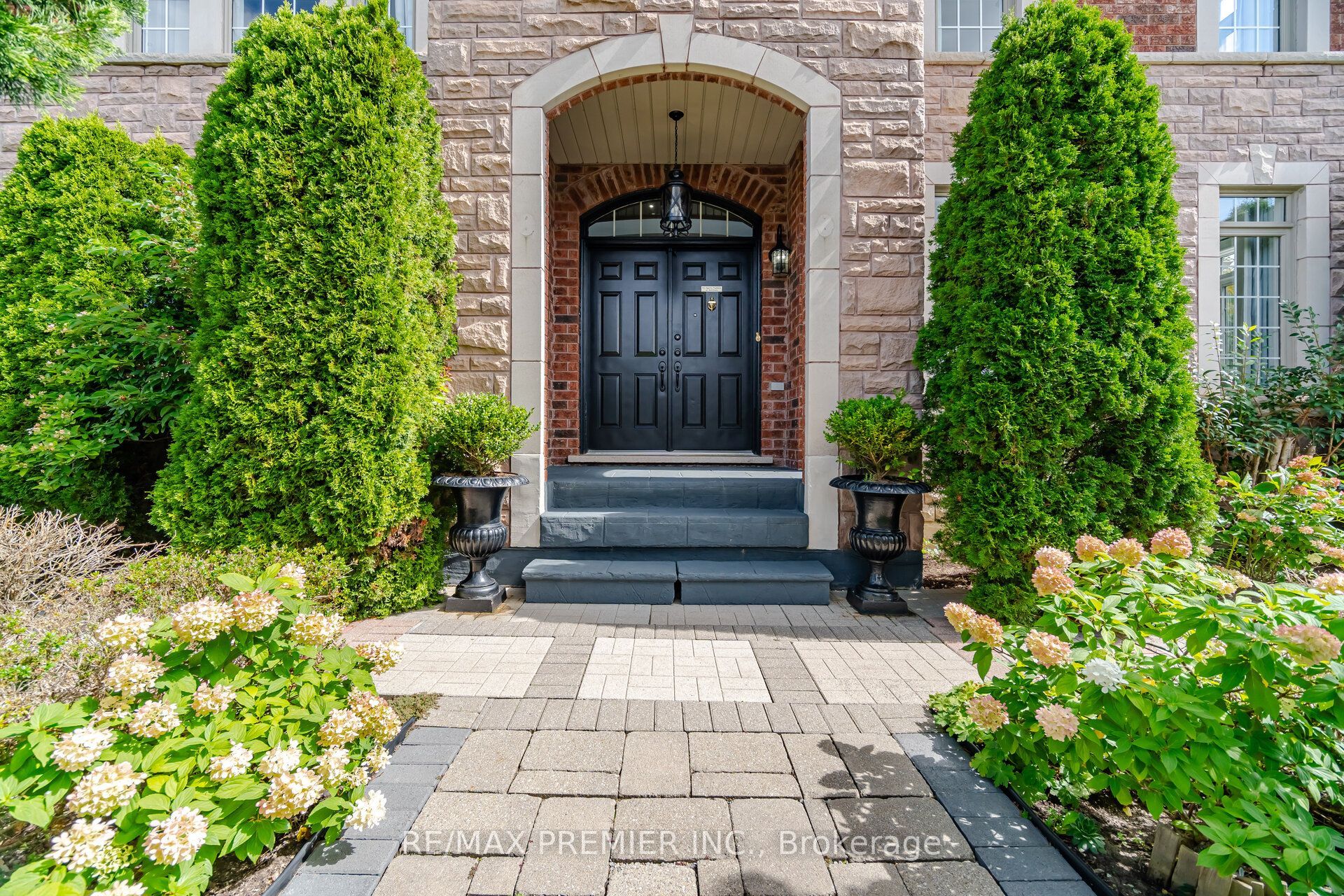 127 Ozner Crescent, Vaughan, ON L4H 0G1 photo 5