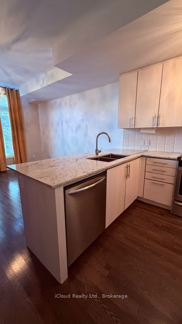 8169 Kipling Avenue 23, Vaughan, ON L4L 0G4 photo 2