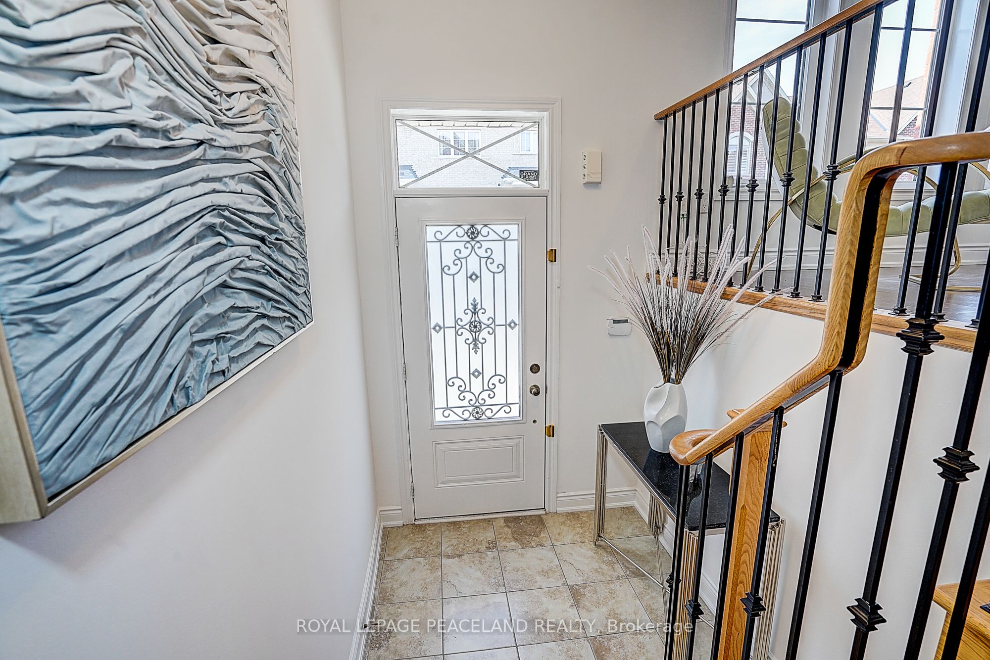 63 Mack Clement Lane, Richmond Hill, ON L4S 2P7 photo 2