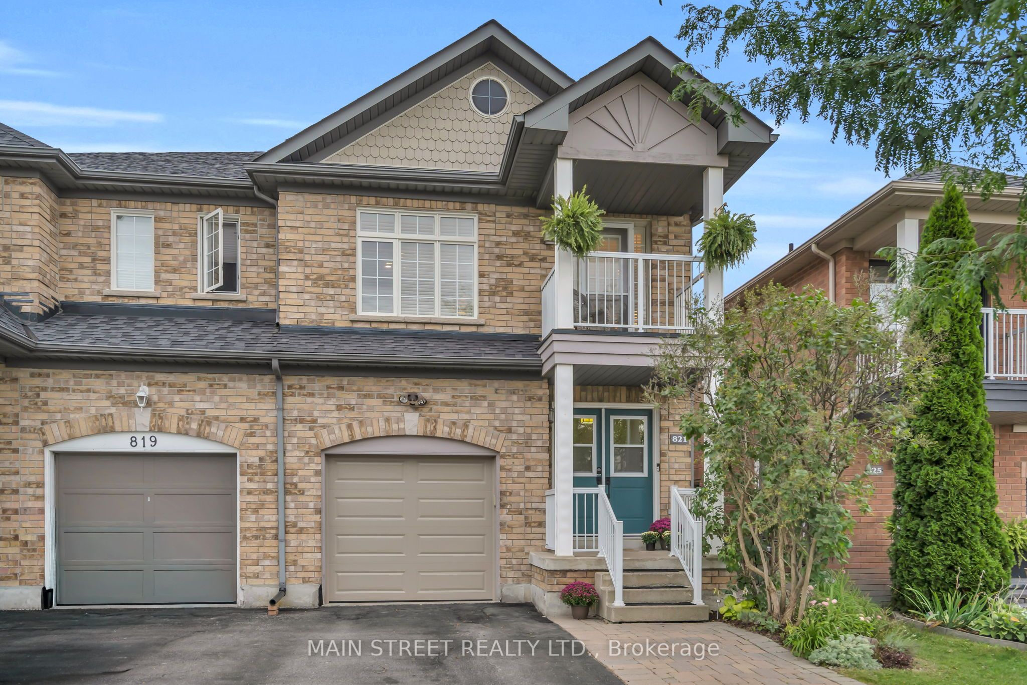 821 Joe Persechini Drive, Newmarket, ON L3X 2T7