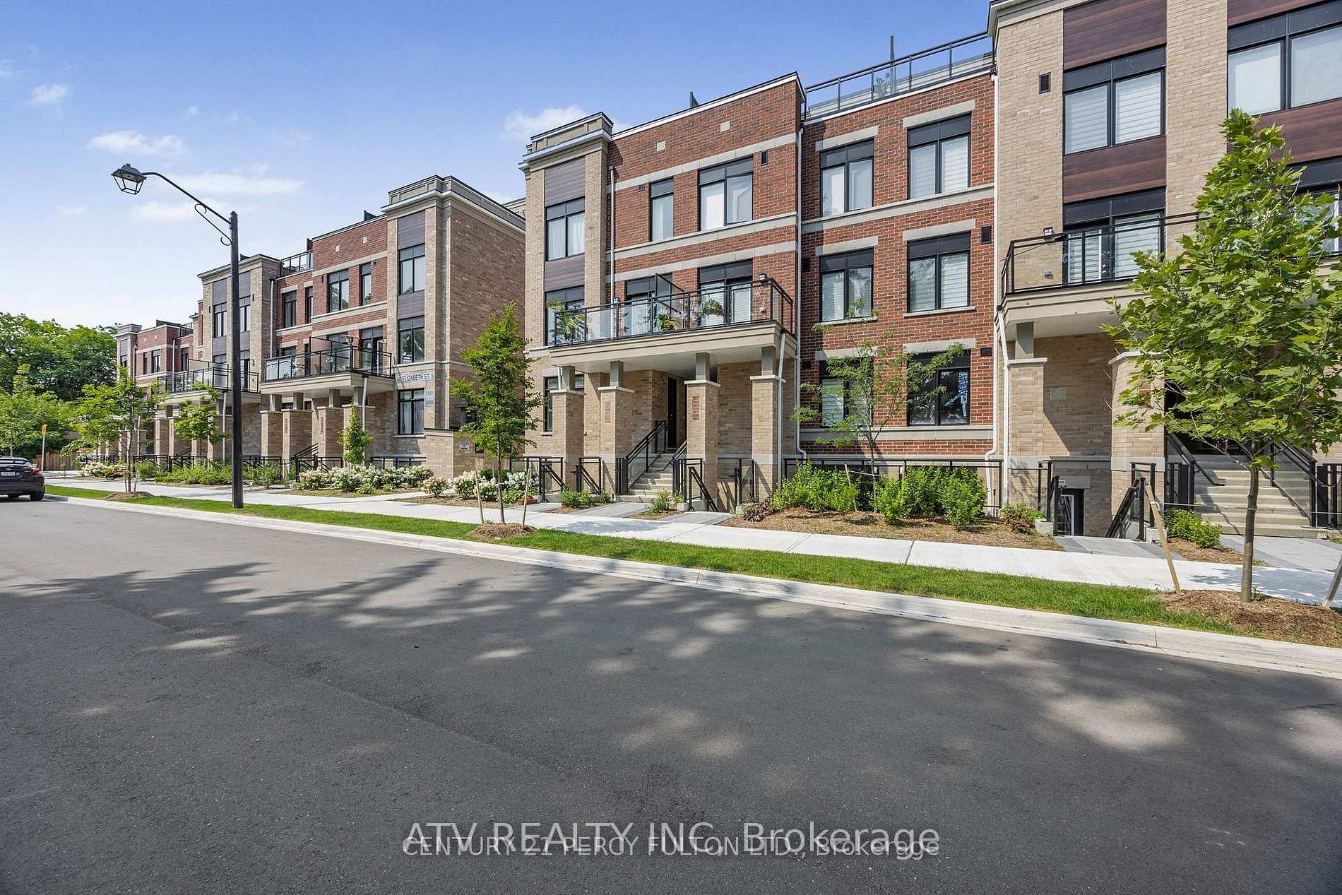 58 Elizabeth Street S 2402, Richmond Hill, ON L4C 5W2