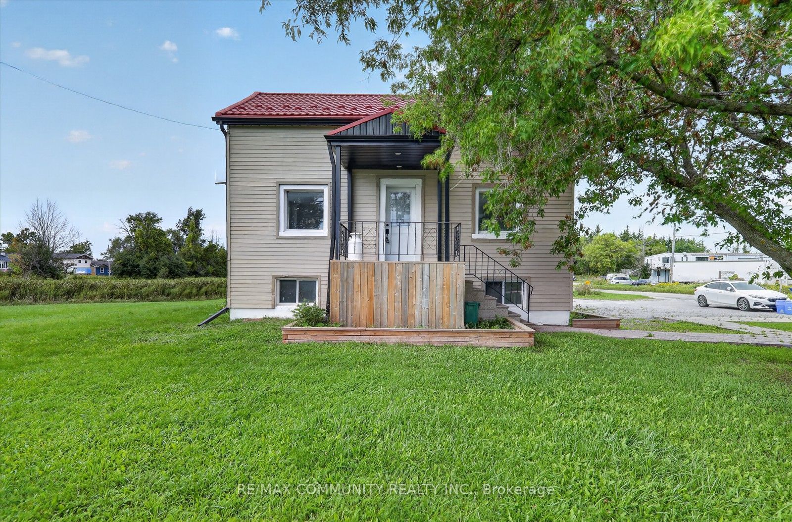 6 Sunkist Road, Georgina, ON L0E 1N0 photo 3
