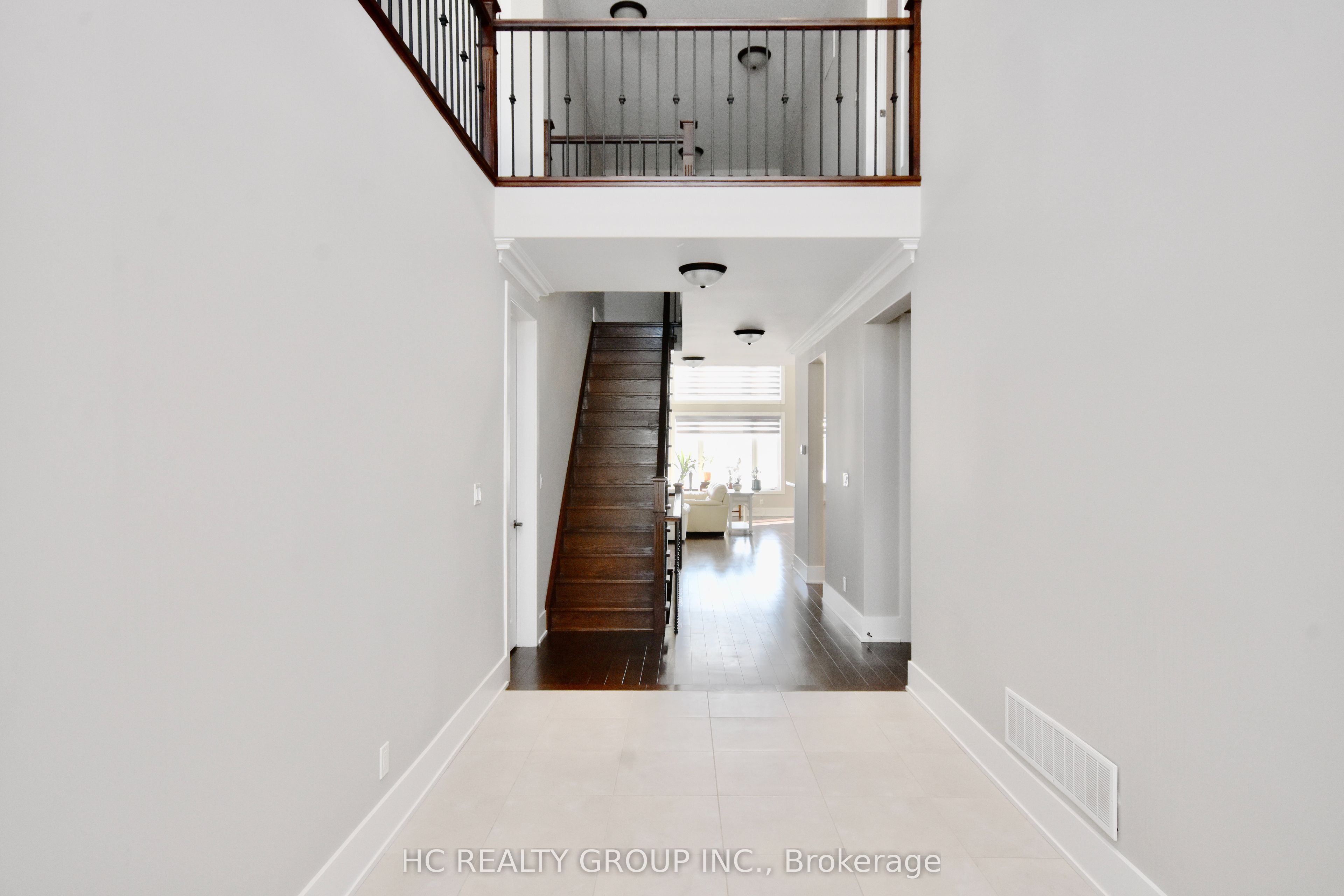 295 Sunnybrae Avenue, Innisfil, ON L9S 0K9 photo 3