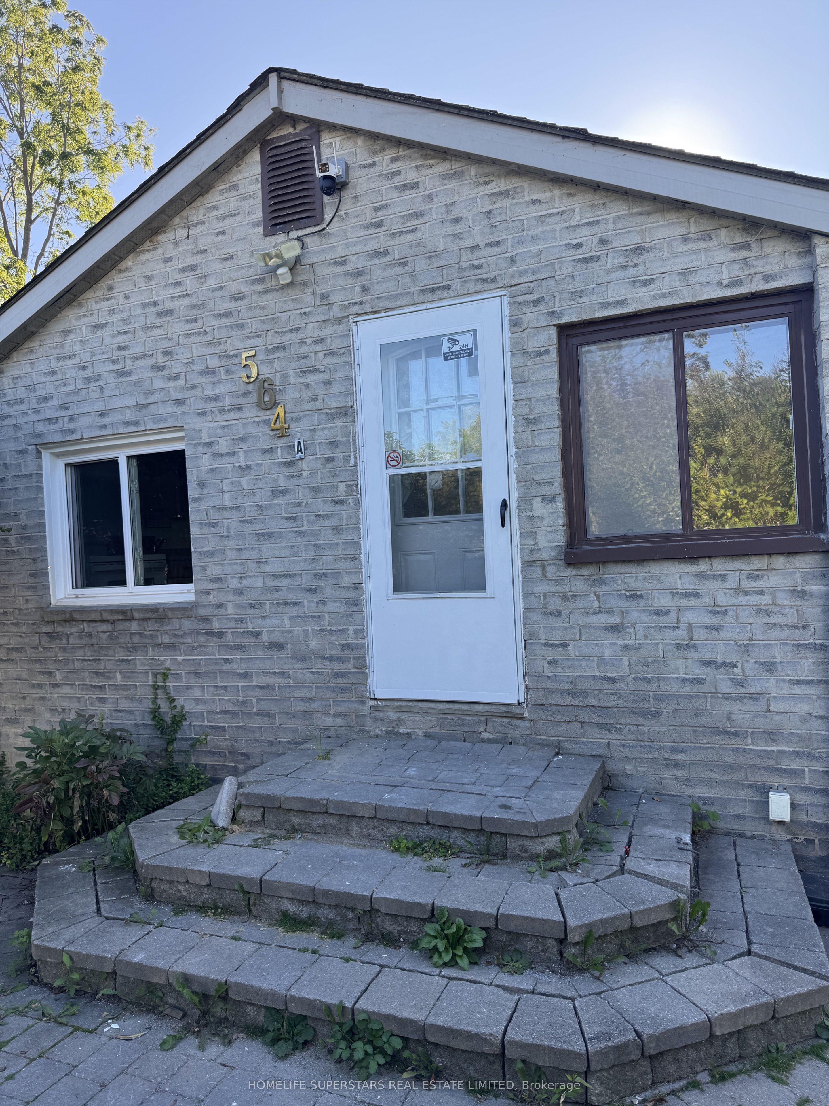 564A Lake Drive S, Georgina, ON L4P 1S8
