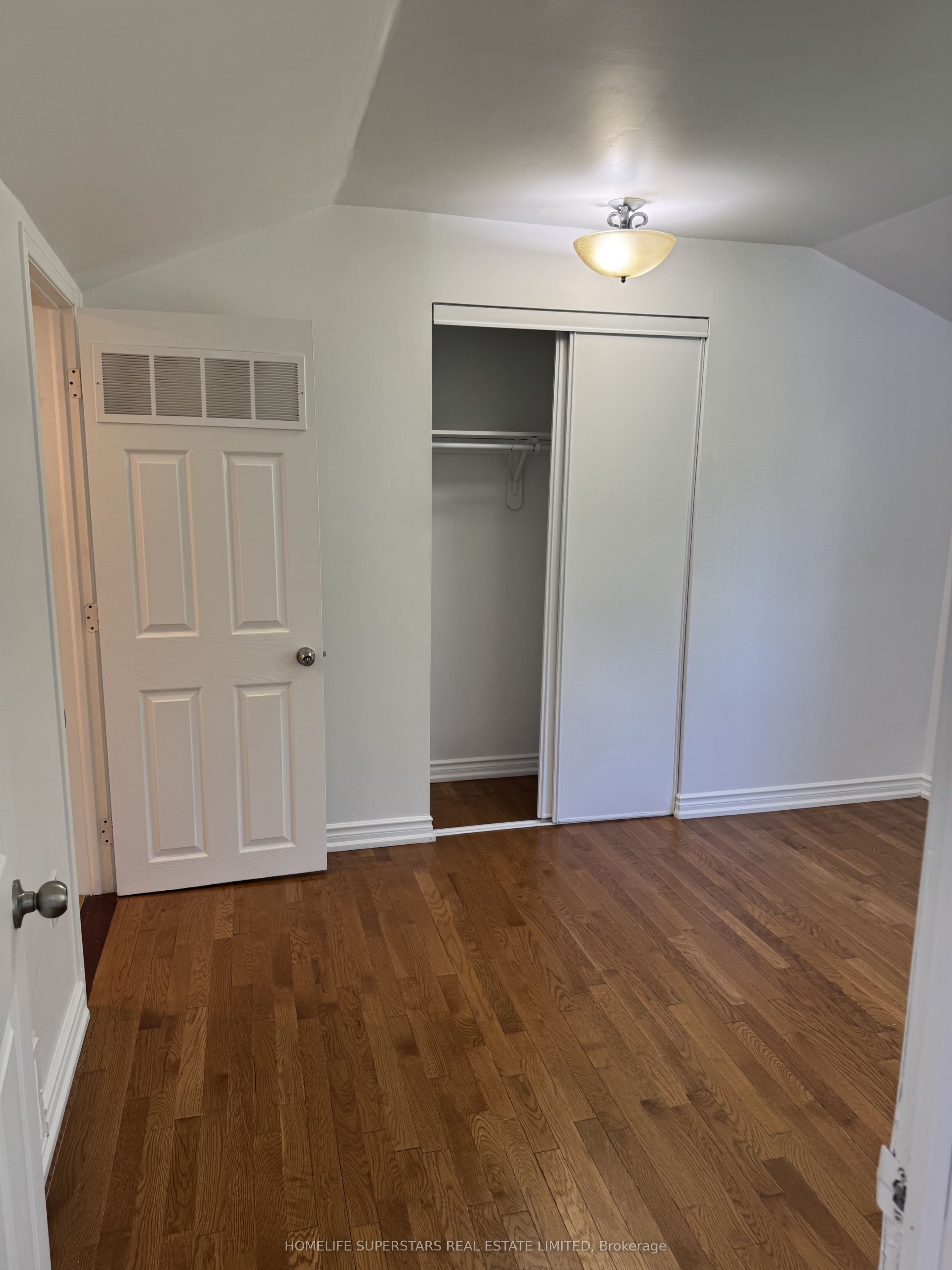 564A Lake Drive S, Georgina, ON L4P 1S8 photo 4