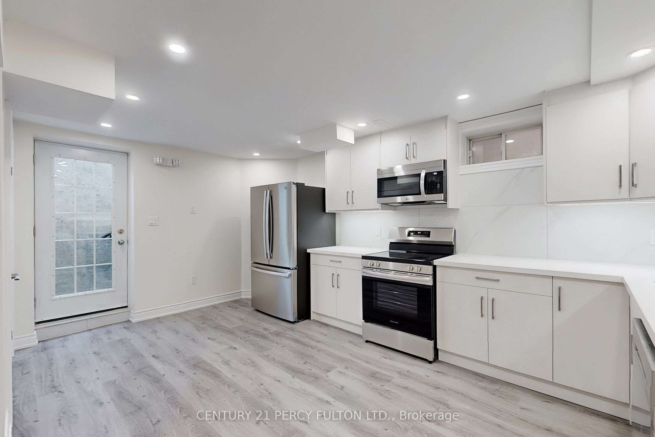 47 Sapphire Drive Bsmt, Richmond Hill, ON L4S 2E5 photo 4