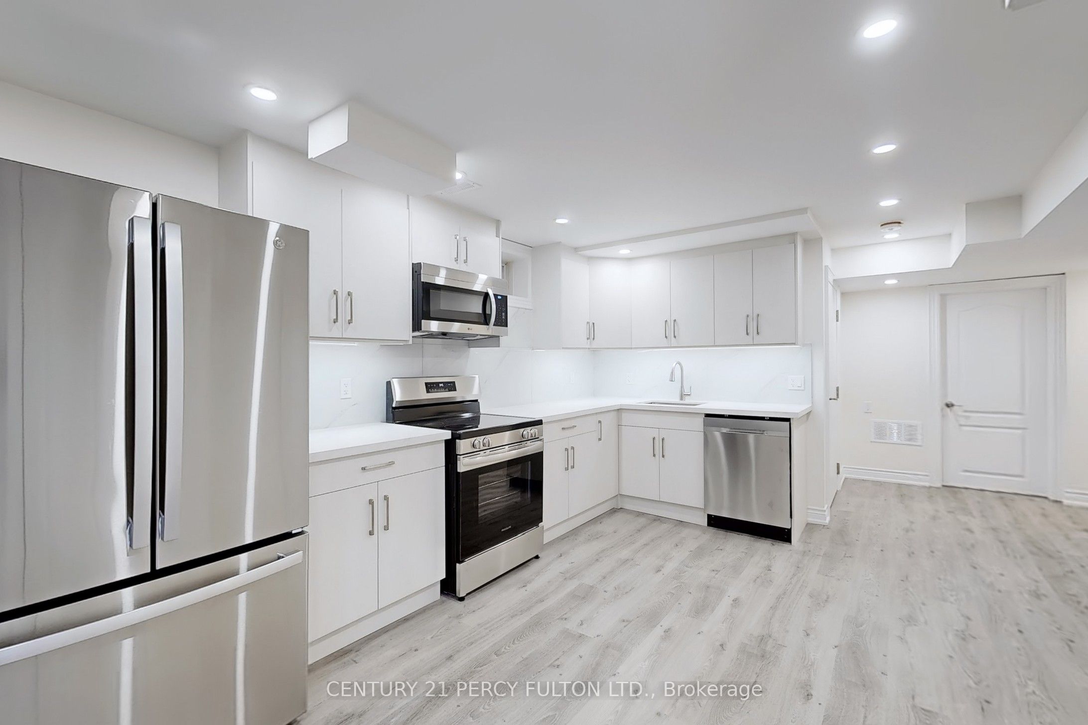 47 Sapphire Drive Bsmt, Richmond Hill, ON L4S 2E5 photo 5