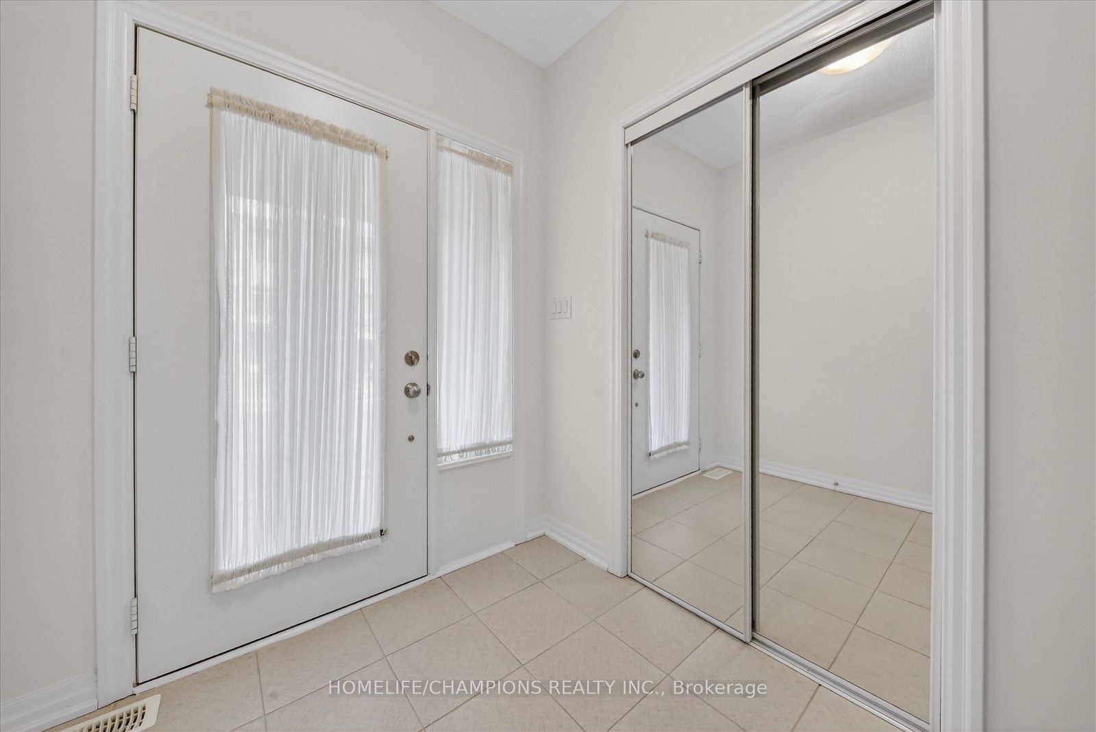 39 Delano Way, Newmarket, ON L3X 0L4 photo 5
