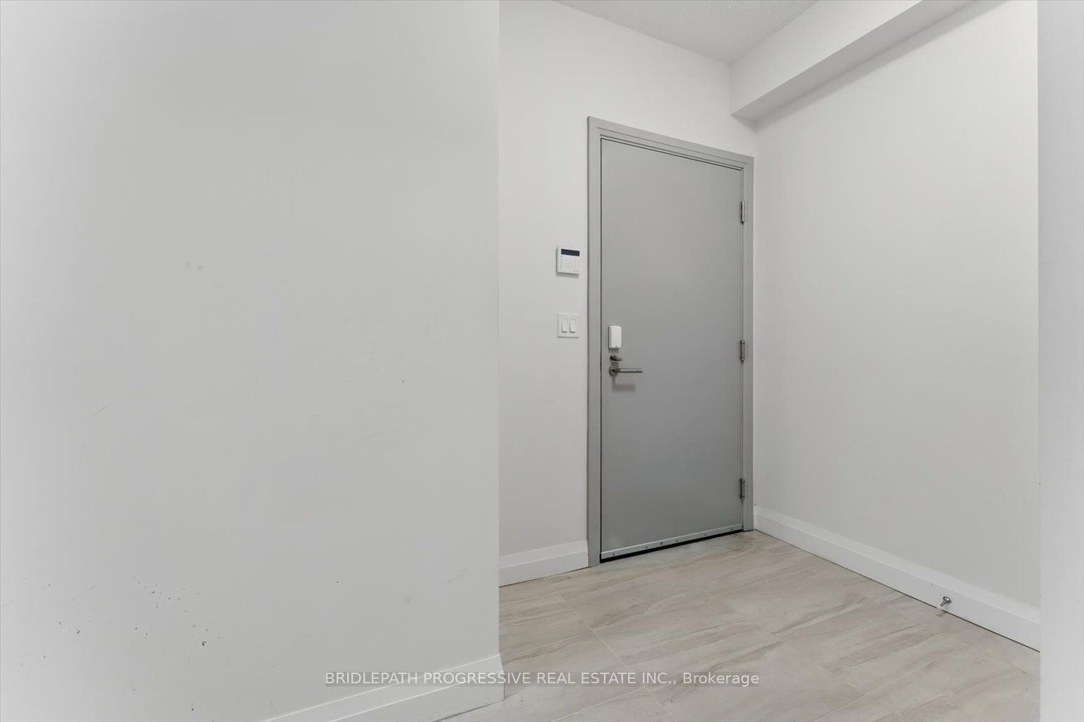 398 Highway 7 E 1502, Richmond Hill, ON L4B 0G7 photo 3