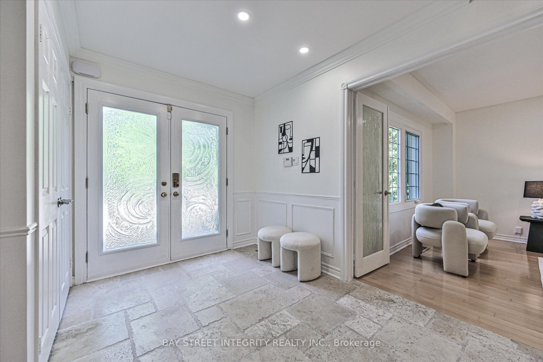 151 Old Surrey Lane, Richmond Hill, ON L4C 6R9 photo 3