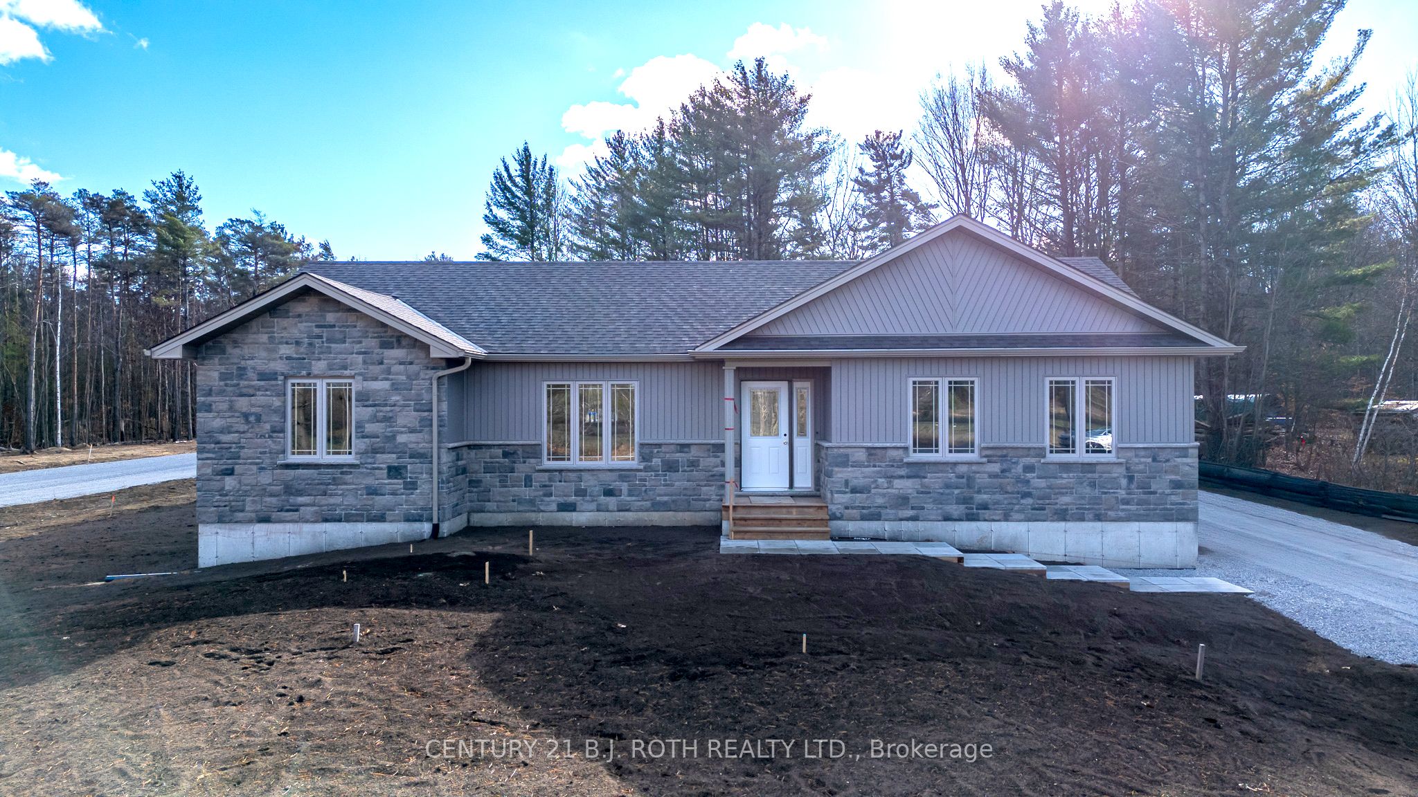 6121 Concession B C Road, Ramara, ON L3V 0L7 photo 3