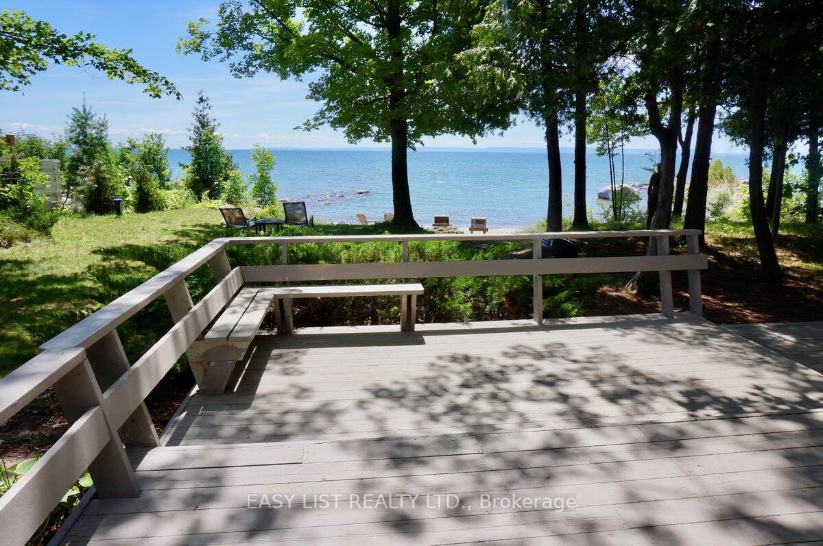 1536 Tiny Beaches Road N, Tiny, ON L9M 0J2 photo 2