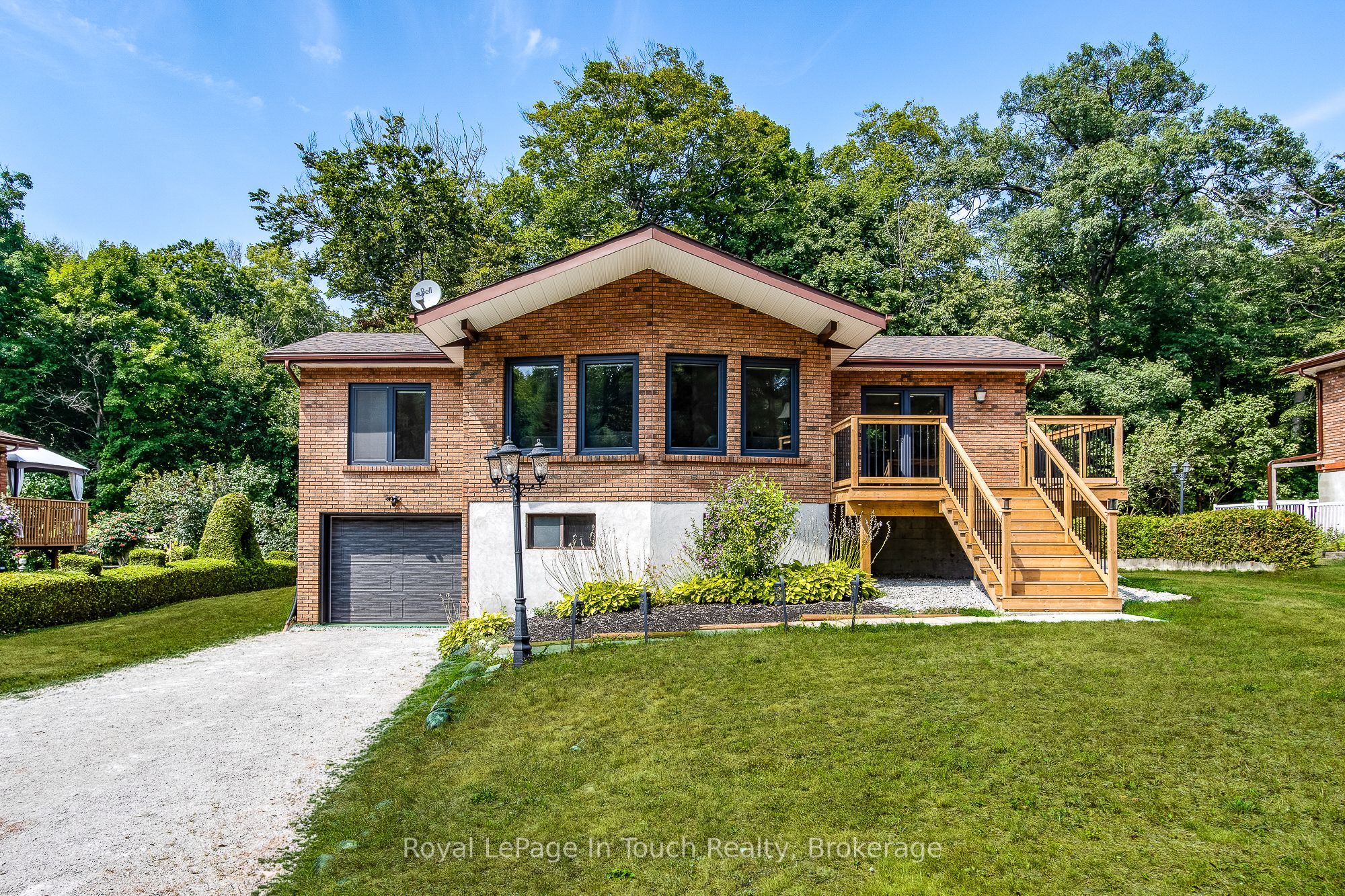 26 Glen Cedar Drive, Tiny, ON L9M 0H8 photo 2
