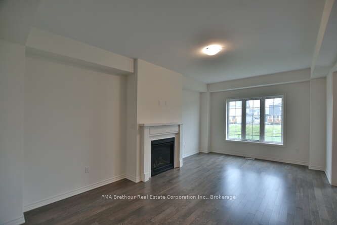 241 Mckenzie Drive, Clearview, ON L0M 1S0 photo 4