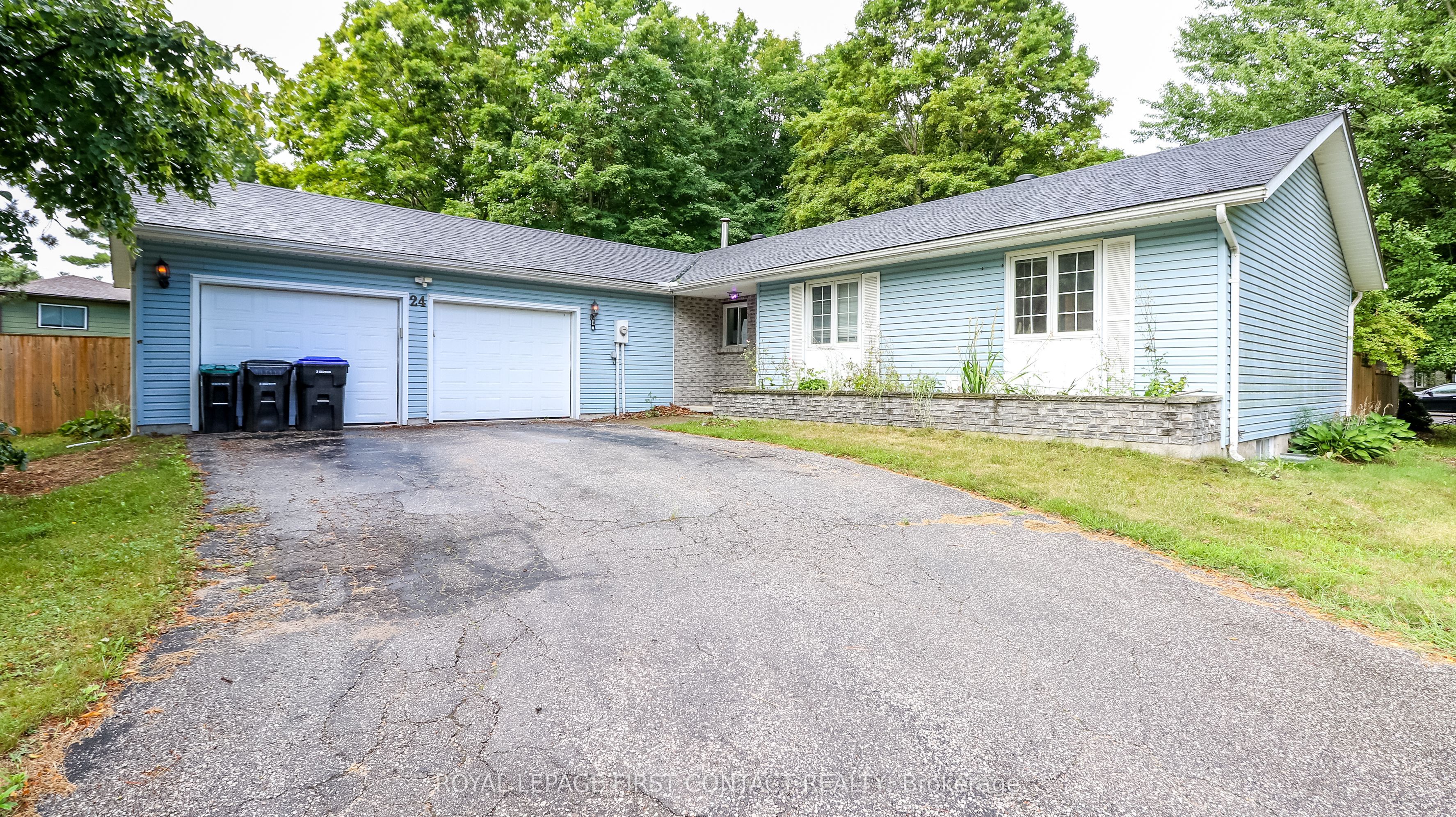24 Howard Avenue, Tiny, ON L0L 2T0 photo 2