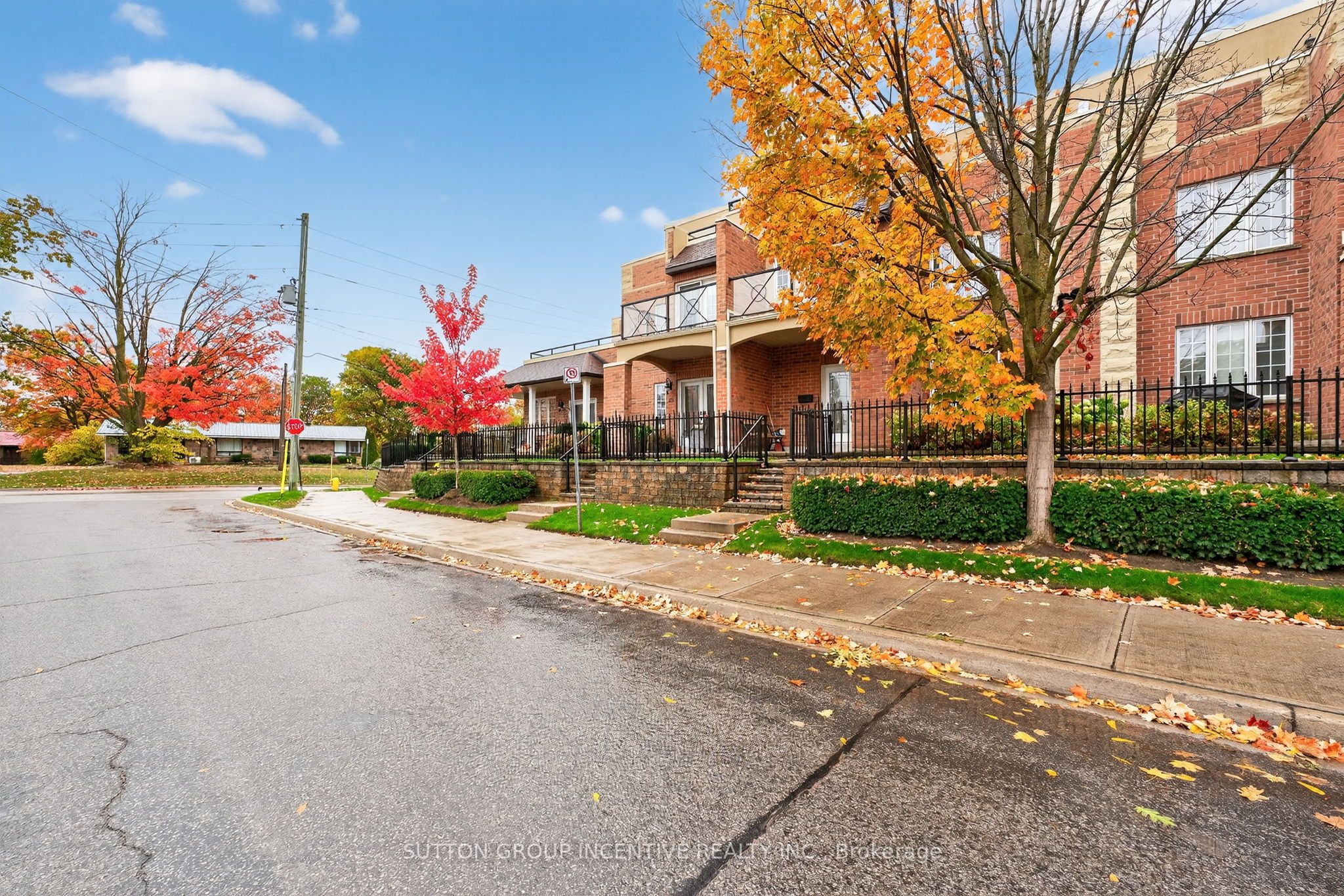 23 White Oaks Road, Barrie, ON L4N 5A2 photo 3