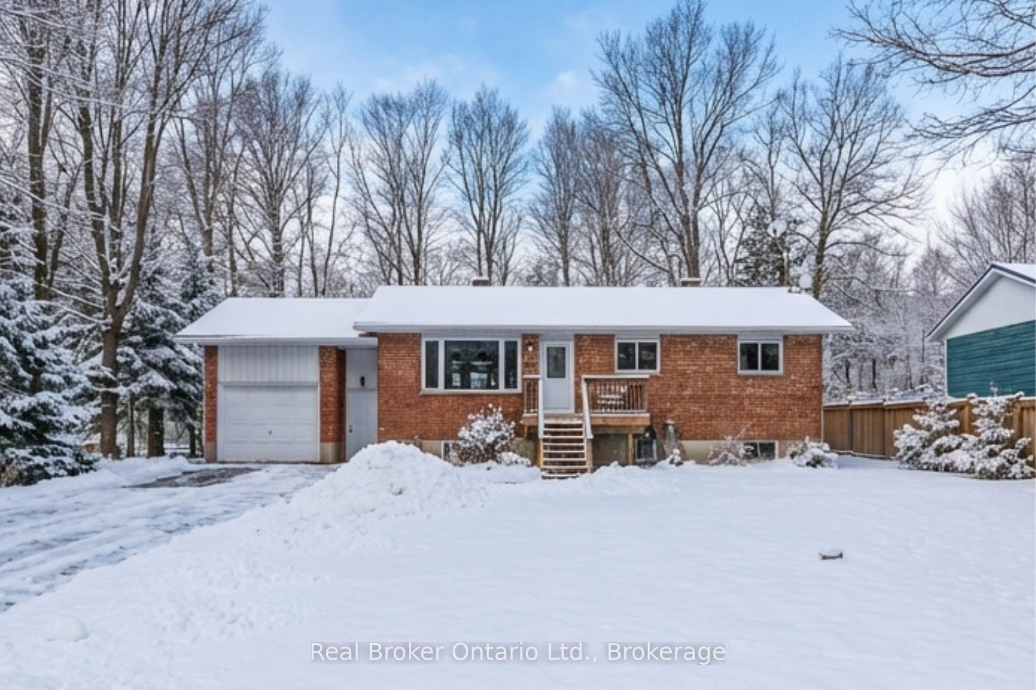 16 Mundy Avenue, Tiny, ON L9M 0B5 photo 4