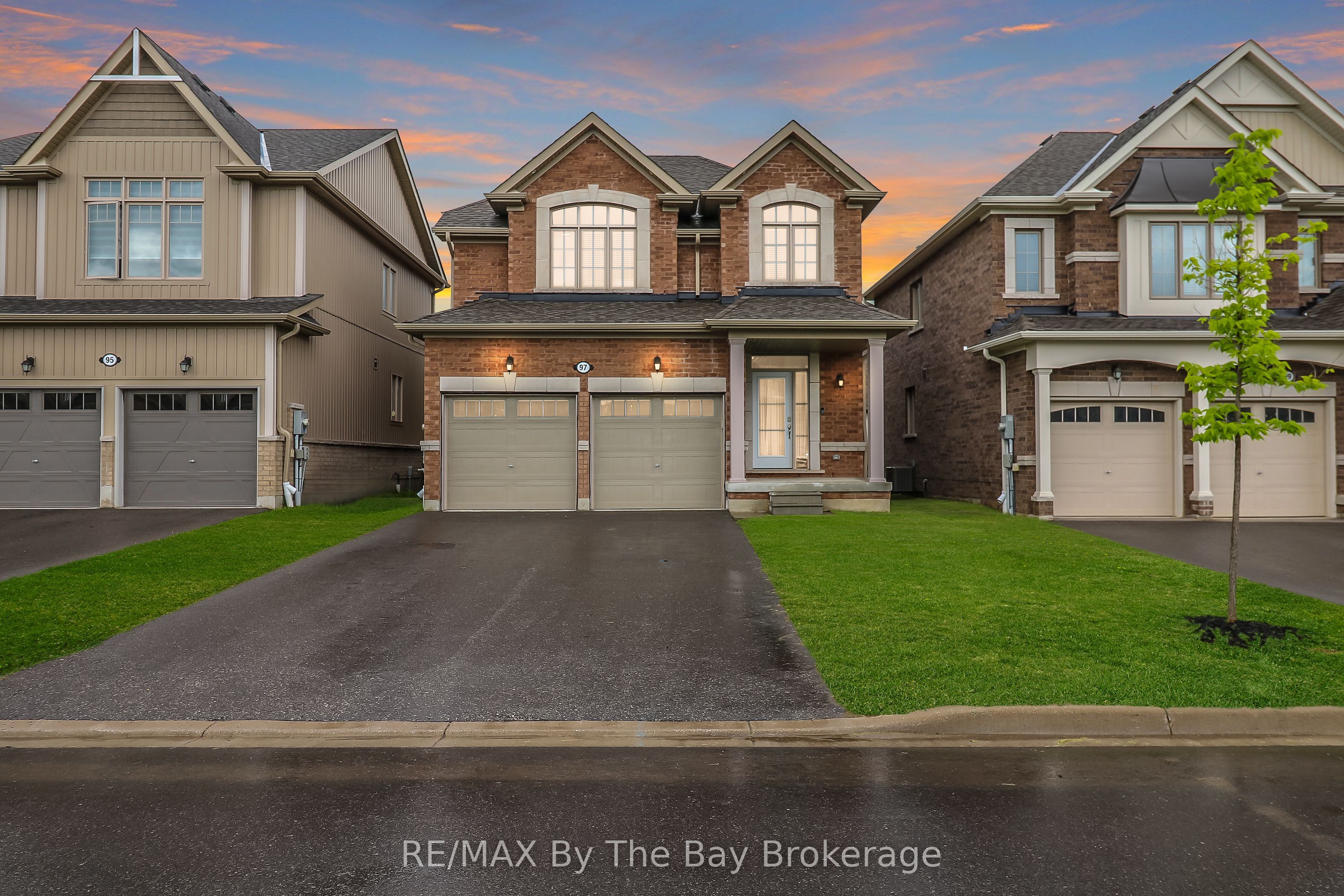 97 Tracey Lane, Collingwood, ON L9Y 3Z6