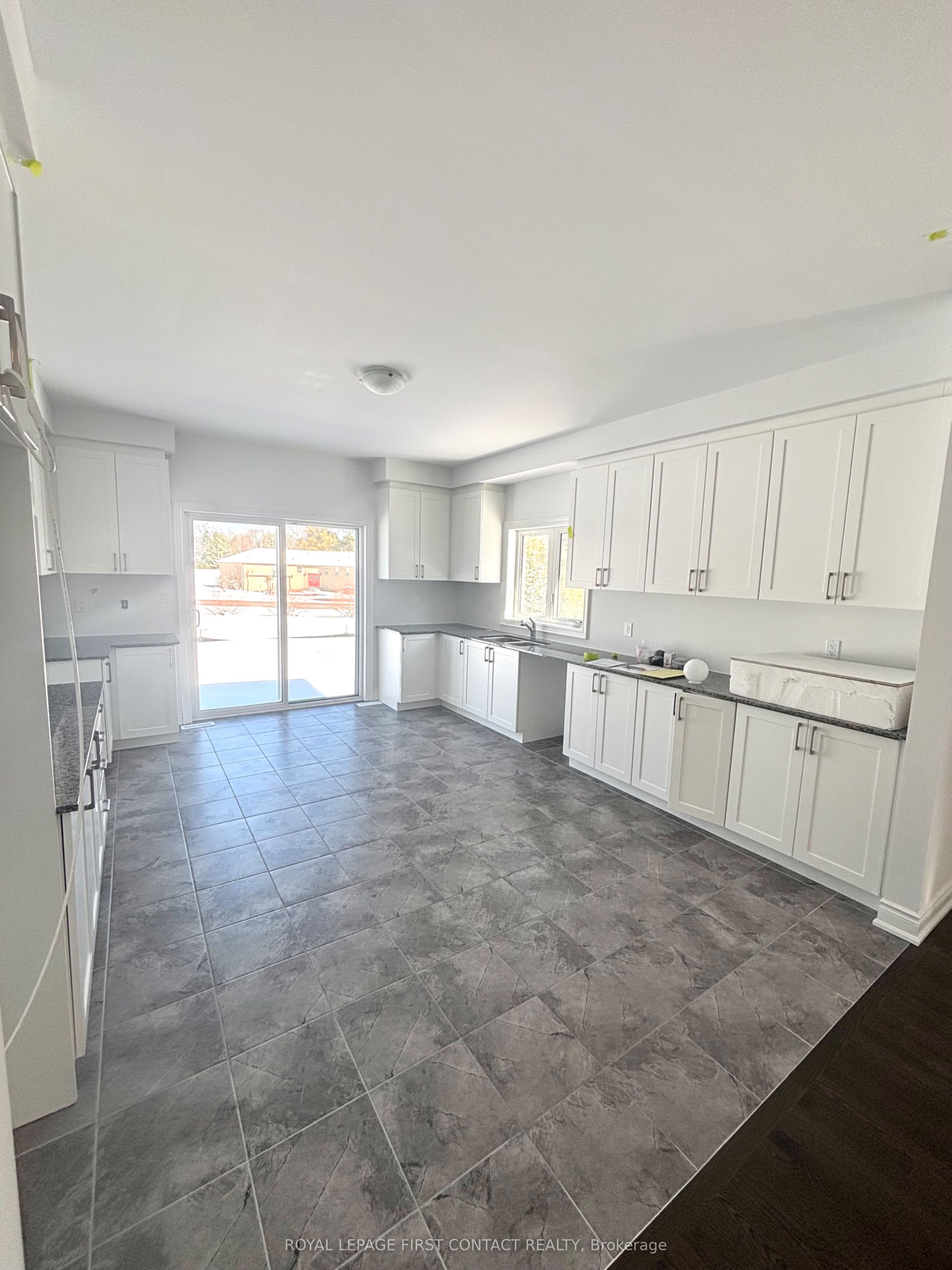 6 Misty Ridge Road, Wasaga Beach, ON L9Z 0R8 photo 2