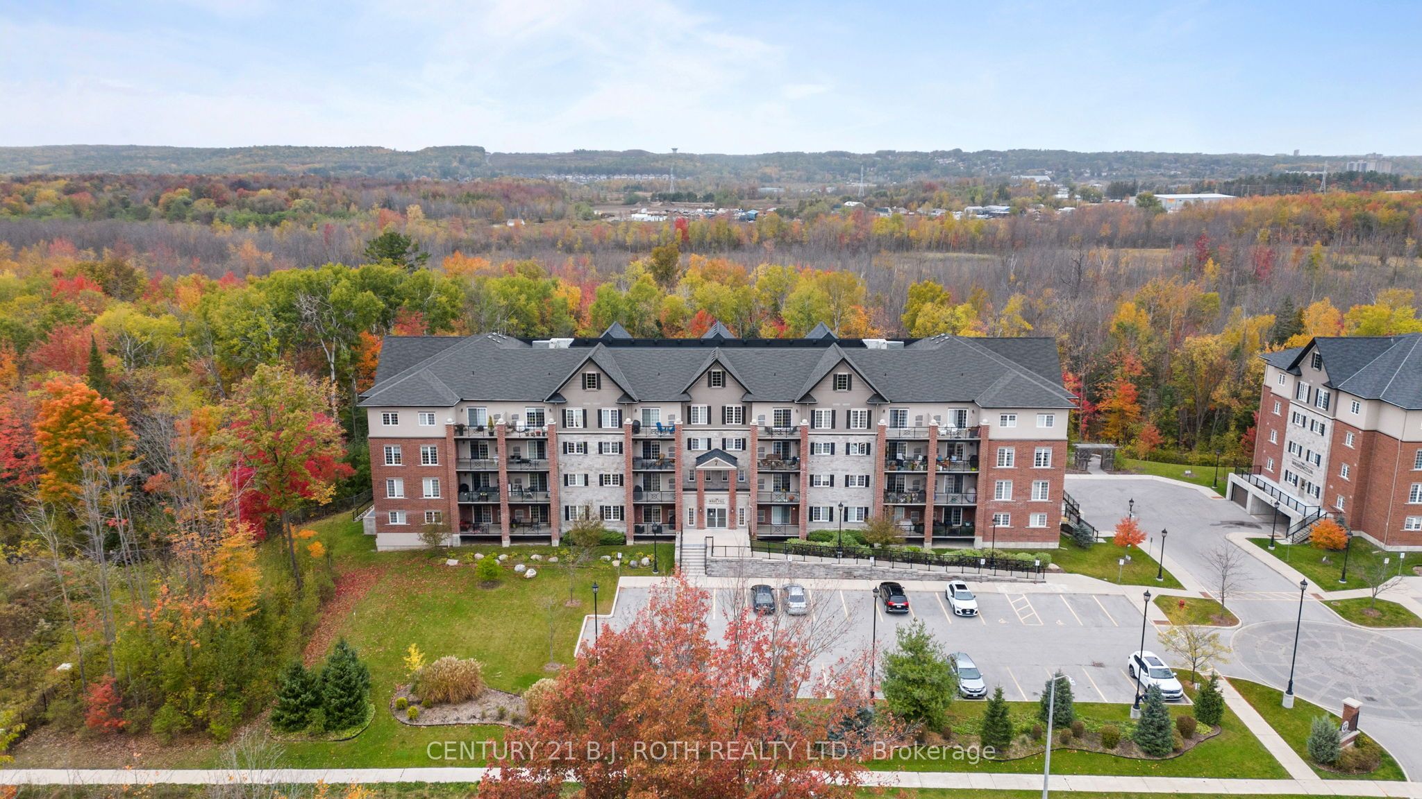 7 GREENWICH Street 407, Barrie, ON L4N 7Y8 photo 3