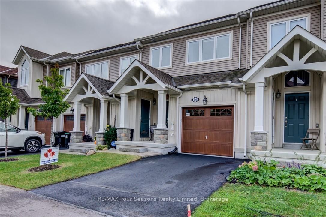 44 Lett Avenue, Collingwood, ON L9Y 5H5 photo 2