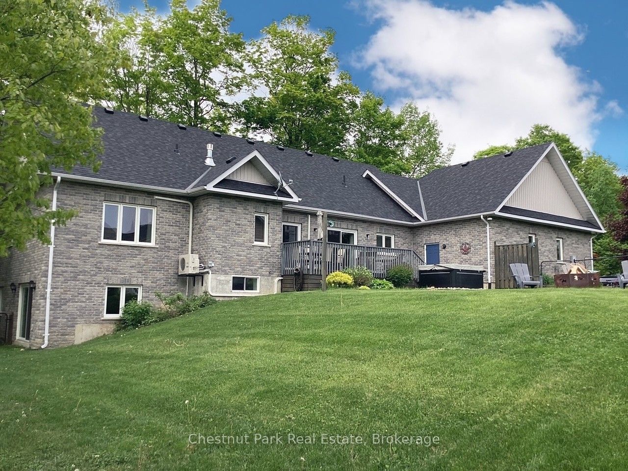 28 Boyd Crescent, Oro-Medonte, ON L0K 1N0