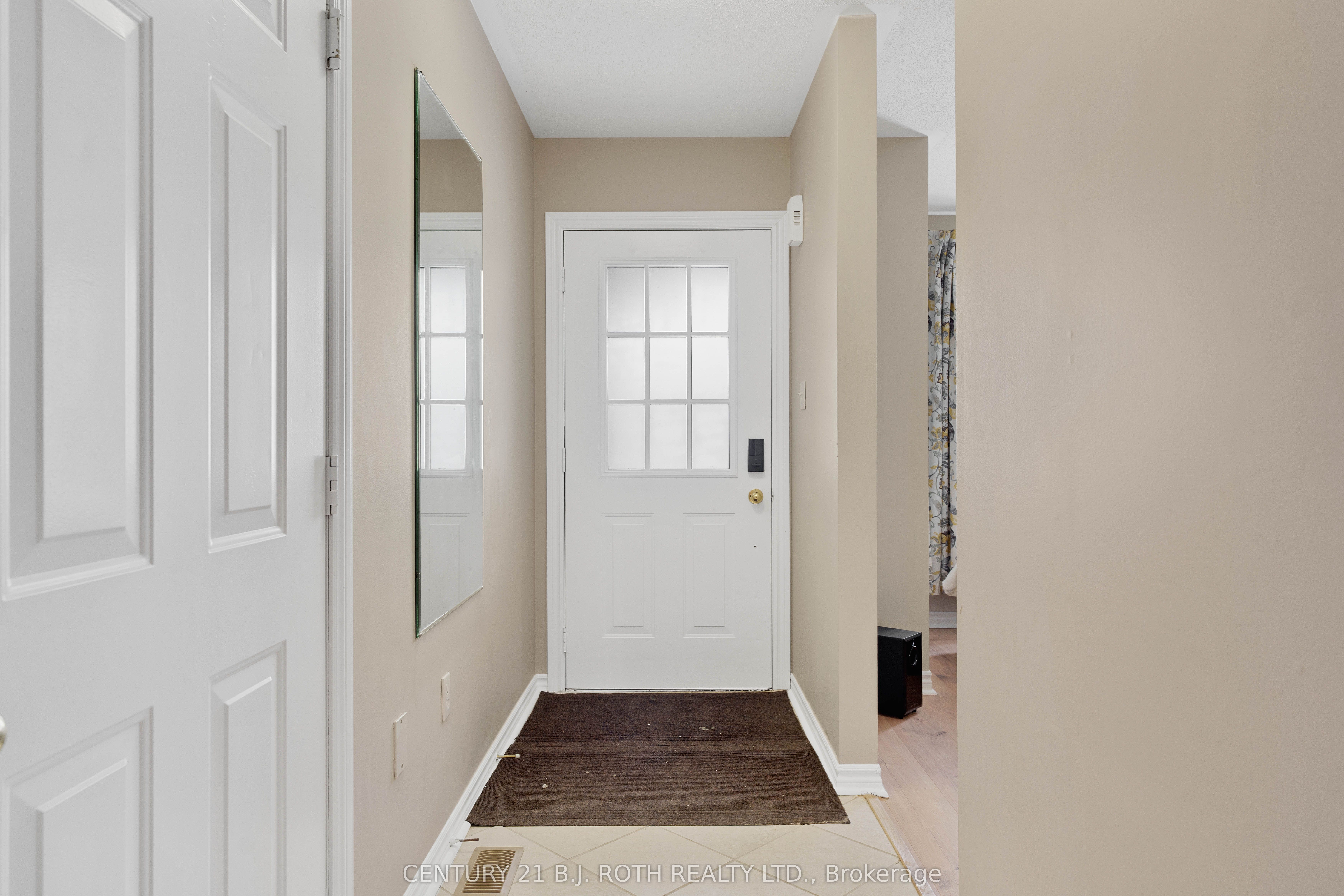 361 Georgian Drive UPPER, Barrie, ON L4M 7A2 photo 3