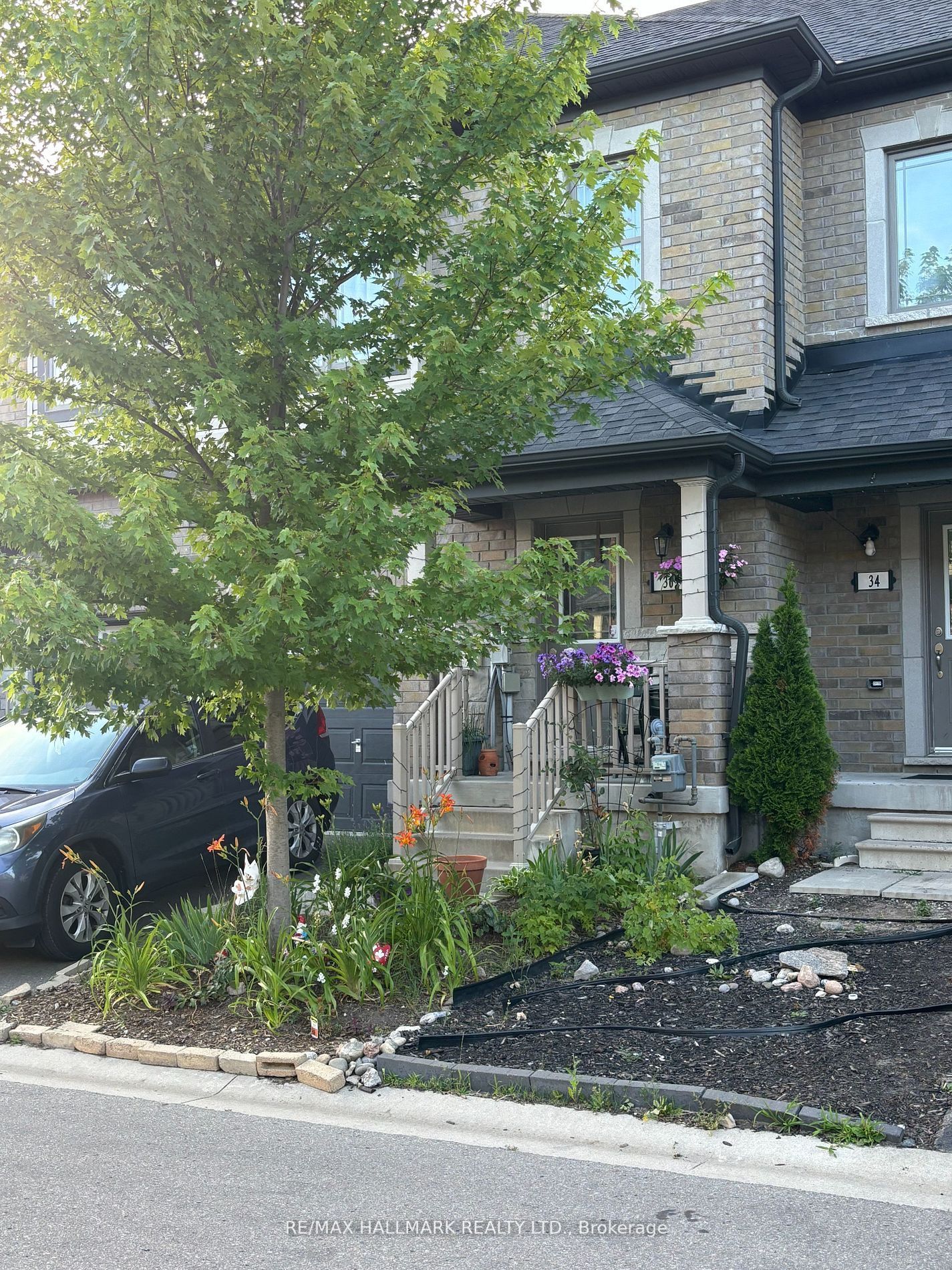 36 Deneb Street, Barrie, ON L4M 0K6 photo 2