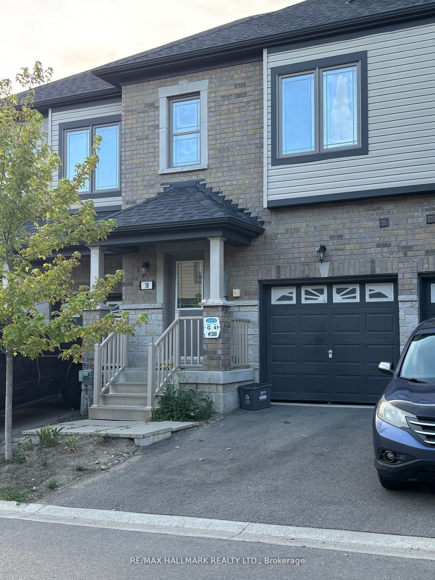 38 Deneb Street, Barrie, ON L4M 0K6 photo 2