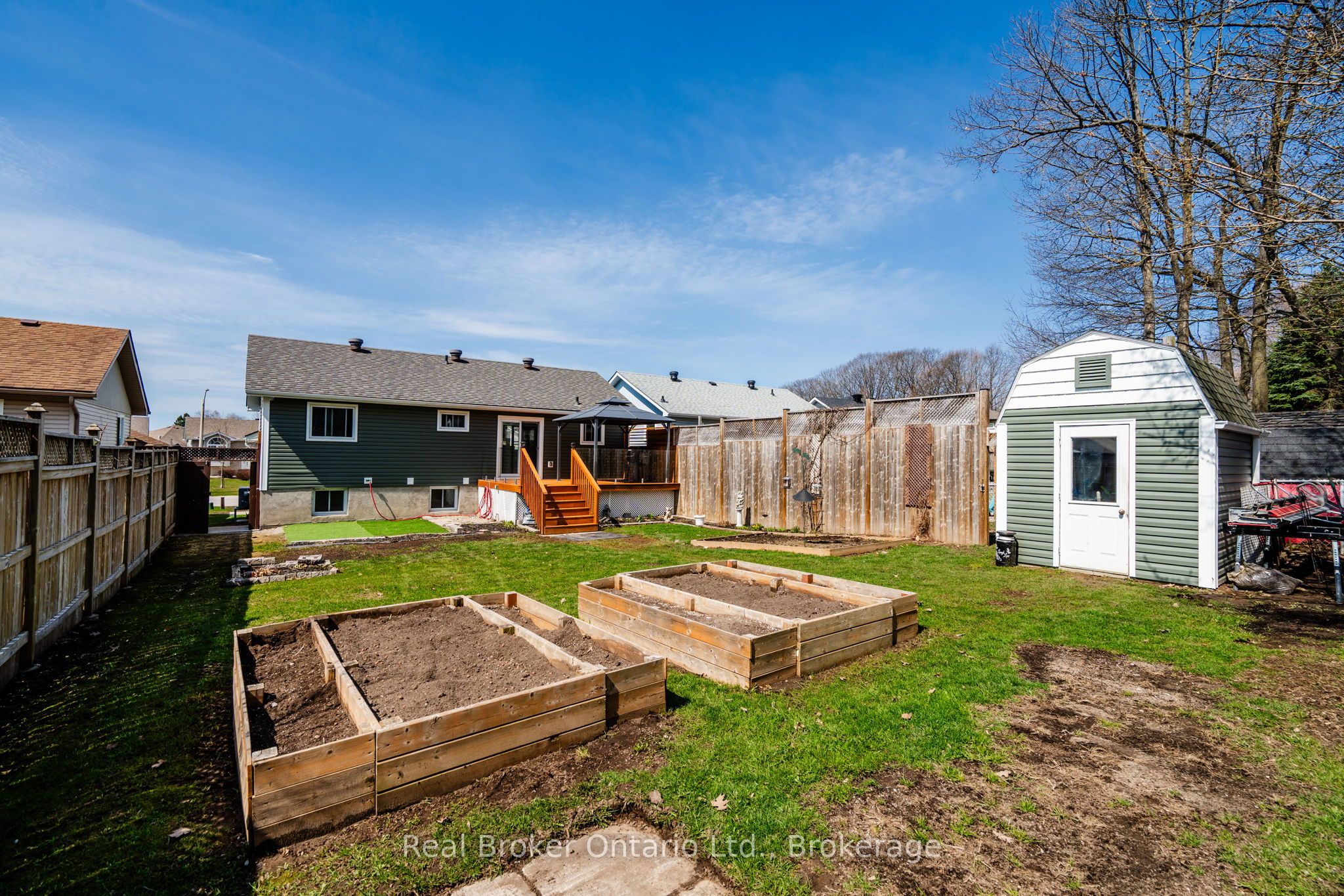 44 Byrnes Crescent, Penetanguishene, ON L9M 1V9 photo 4