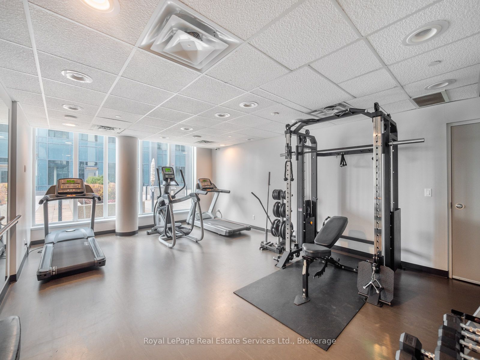 111 Worsley Street 709, Barrie, ON L4M 0J5 photo 4