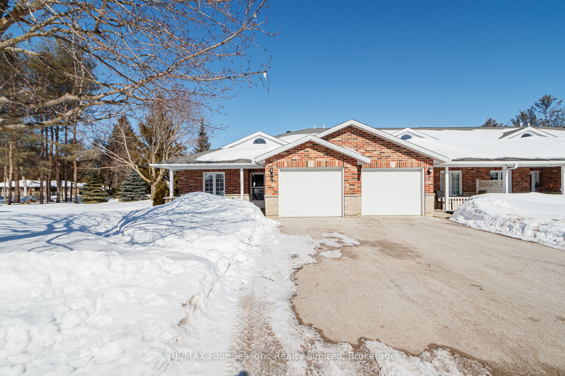 275 Huron Street 4, Clearview, ON L0M 1S0 photo 2