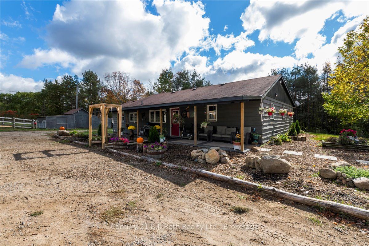 2286 Flos 10 Road, Springwater, ON L0L 1P0 photo 5