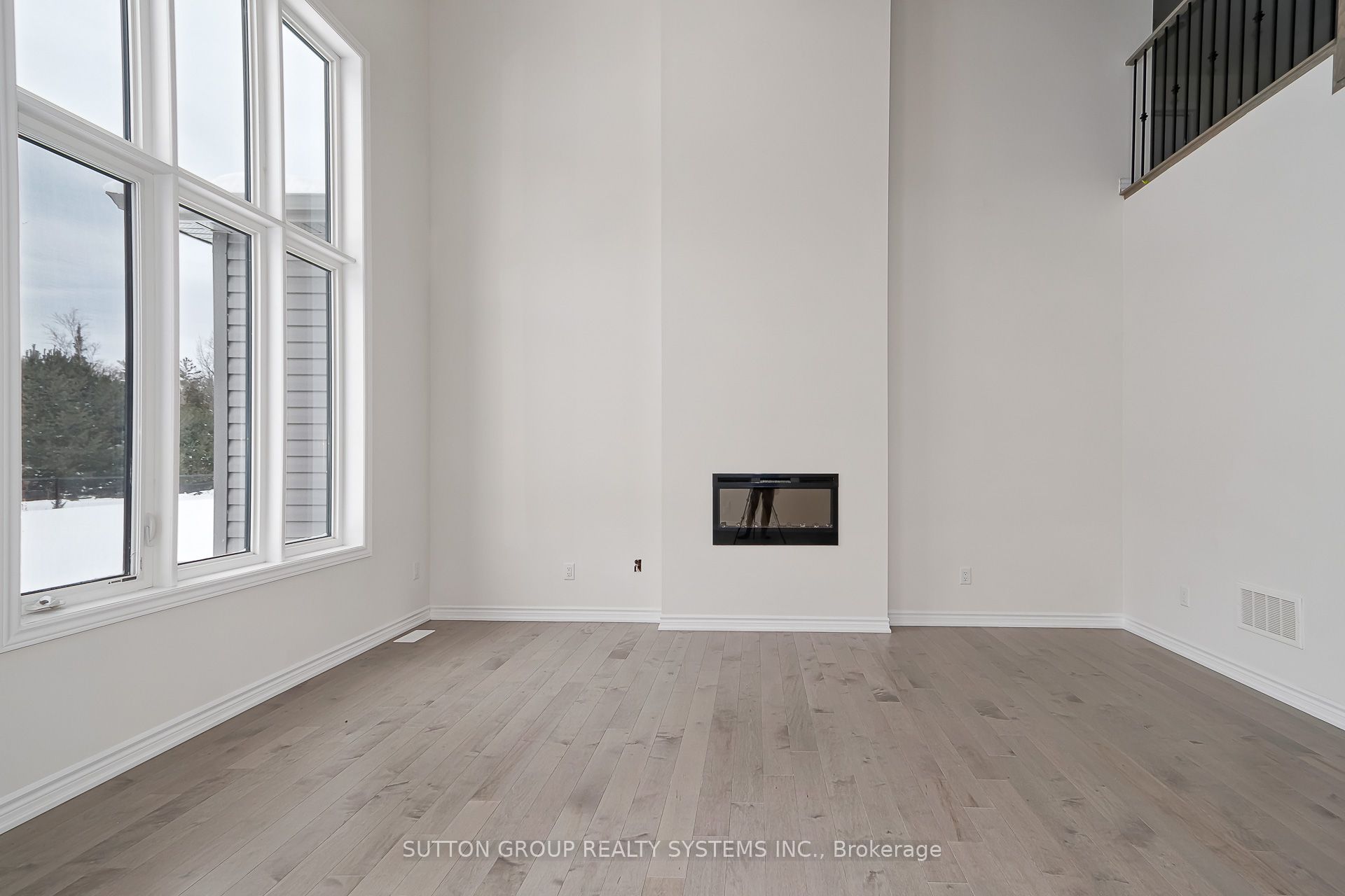 146 Roseanne Circle, Wasaga Beach, ON L9Z 0N1 photo 3