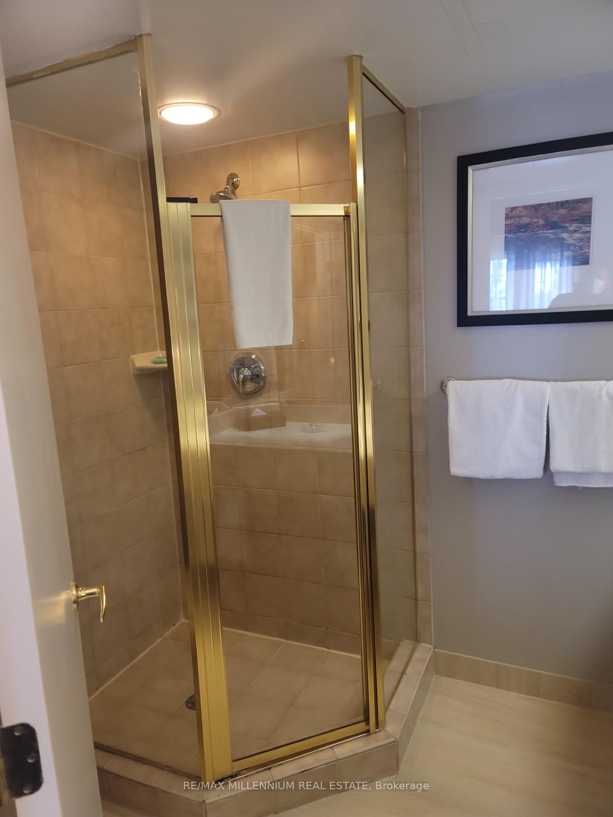 90 Highland Drive 2442-43, Oro-Medonte, ON L0L 2L0 photo 5