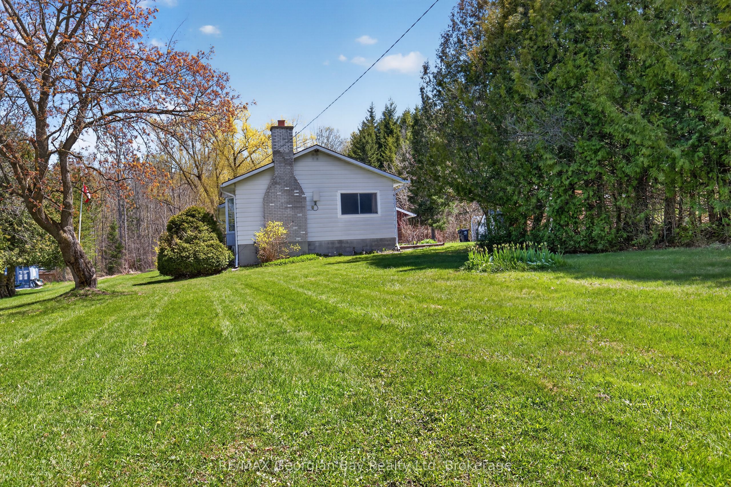 2407 Rumney Road, Tay, ON L4R 4K3 photo 2