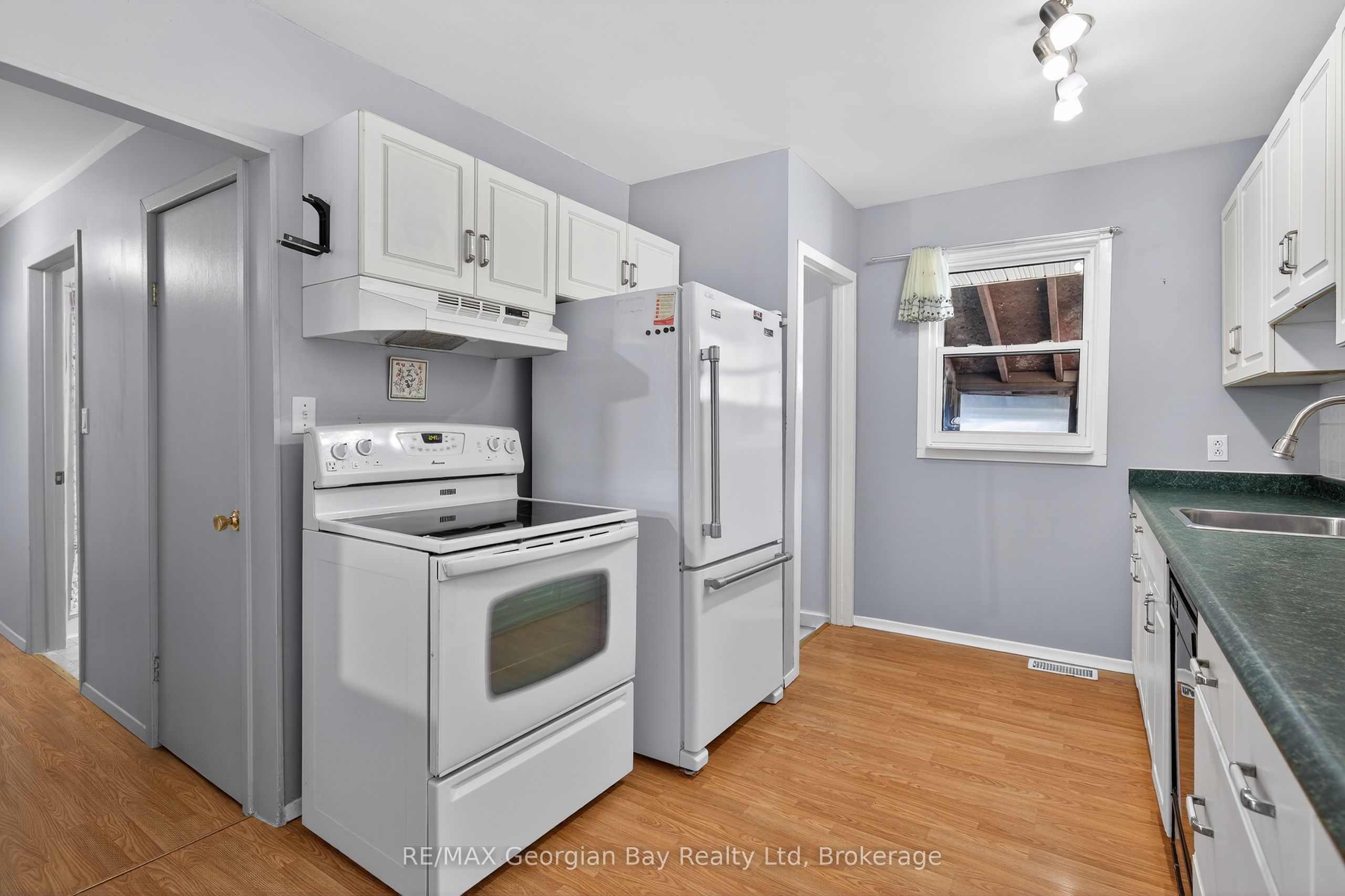 2407 Rumney Road, Tay, ON L4R 4K3 photo 3