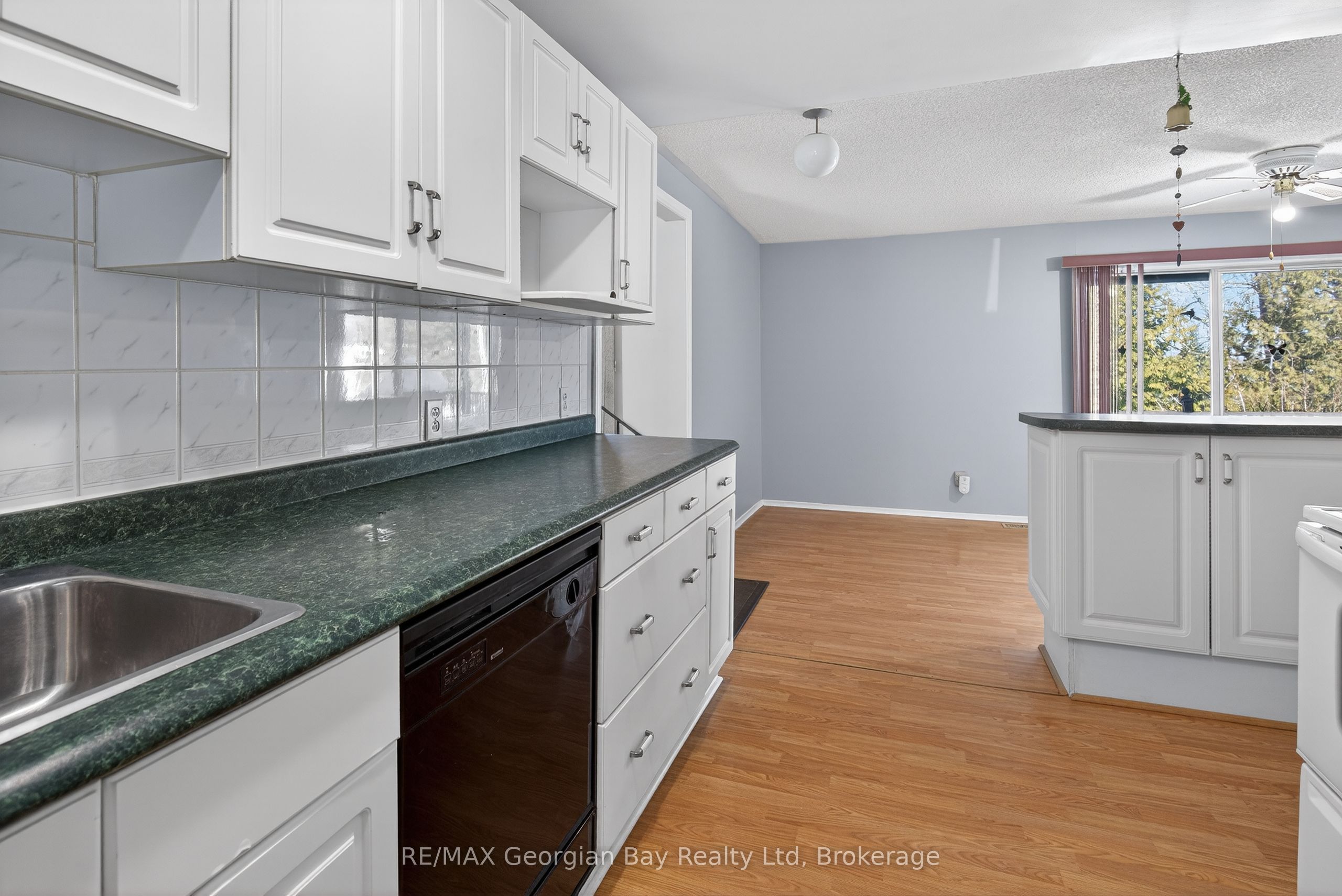 2407 Rumney Road, Tay, ON L4R 4K3 photo 4