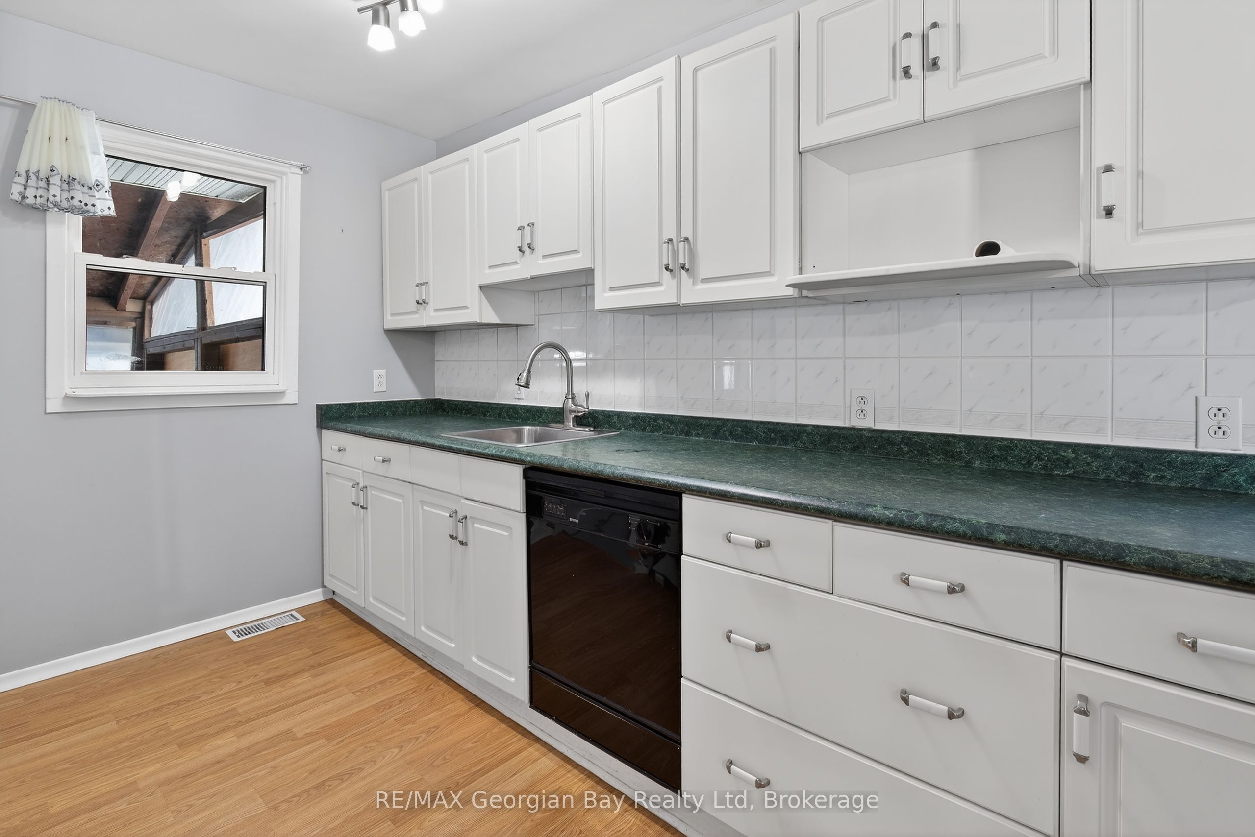 2407 Rumney Road, Tay, ON L4R 4K3 photo 5