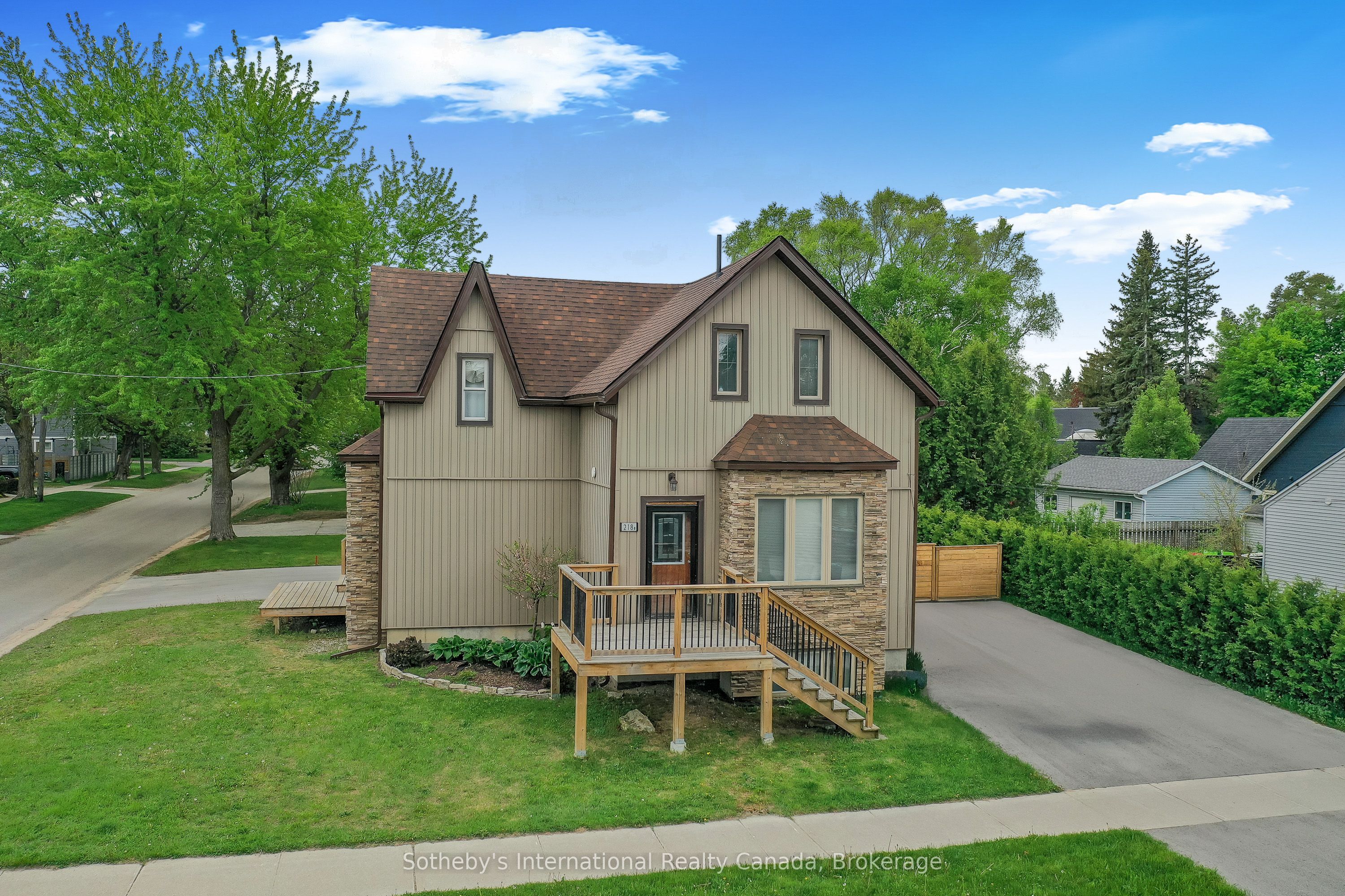 218 Fifth Street A&B, Collingwood, ON L9Y 1X6 photo 3