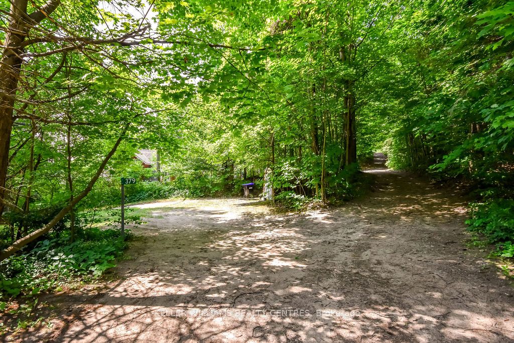 379 Champlain Road, Penetanguishene, ON L9M 1S3 photo 5