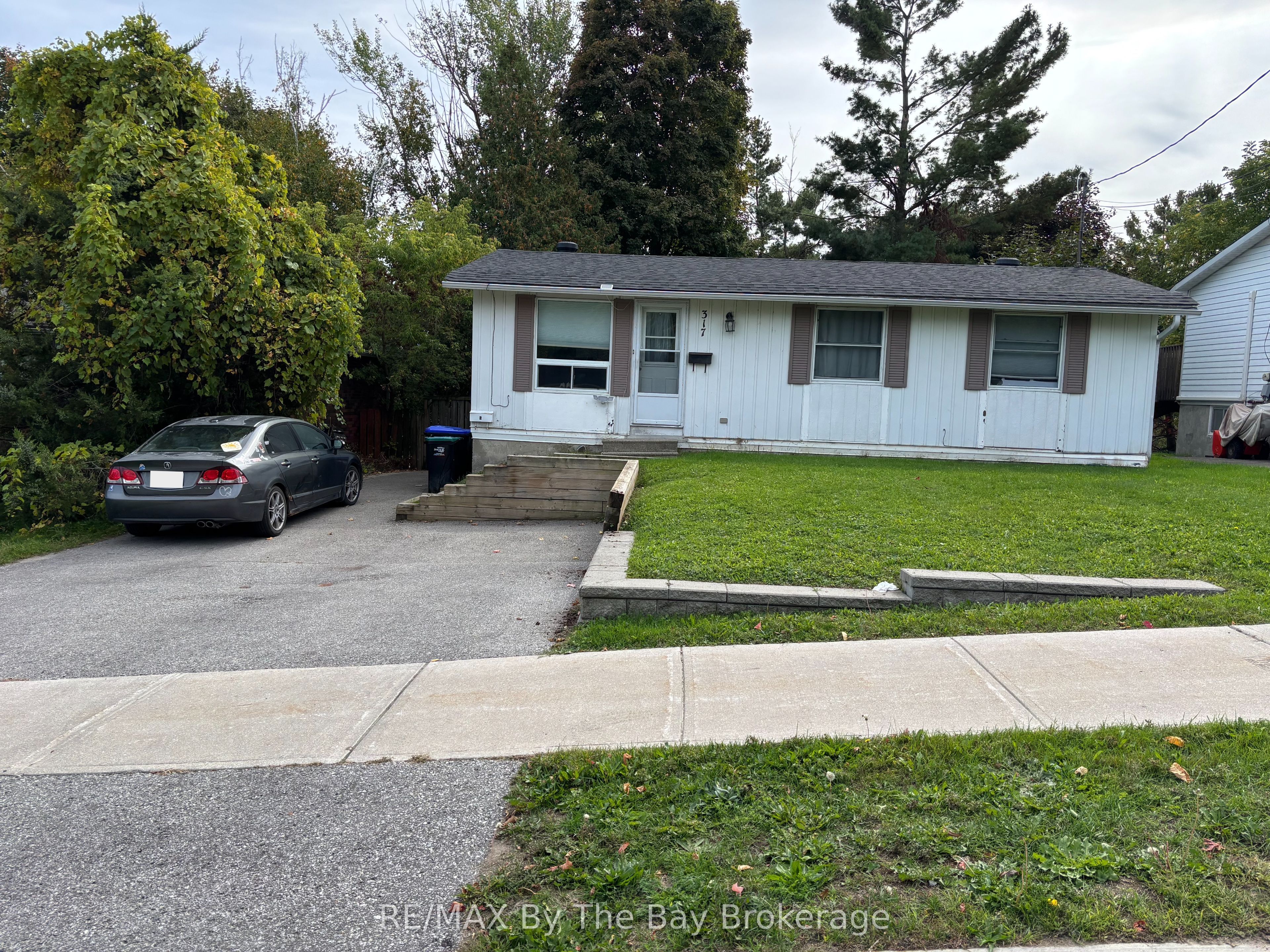 317 Hugel Avenue, Midland, ON L4R 1T5 photo 3