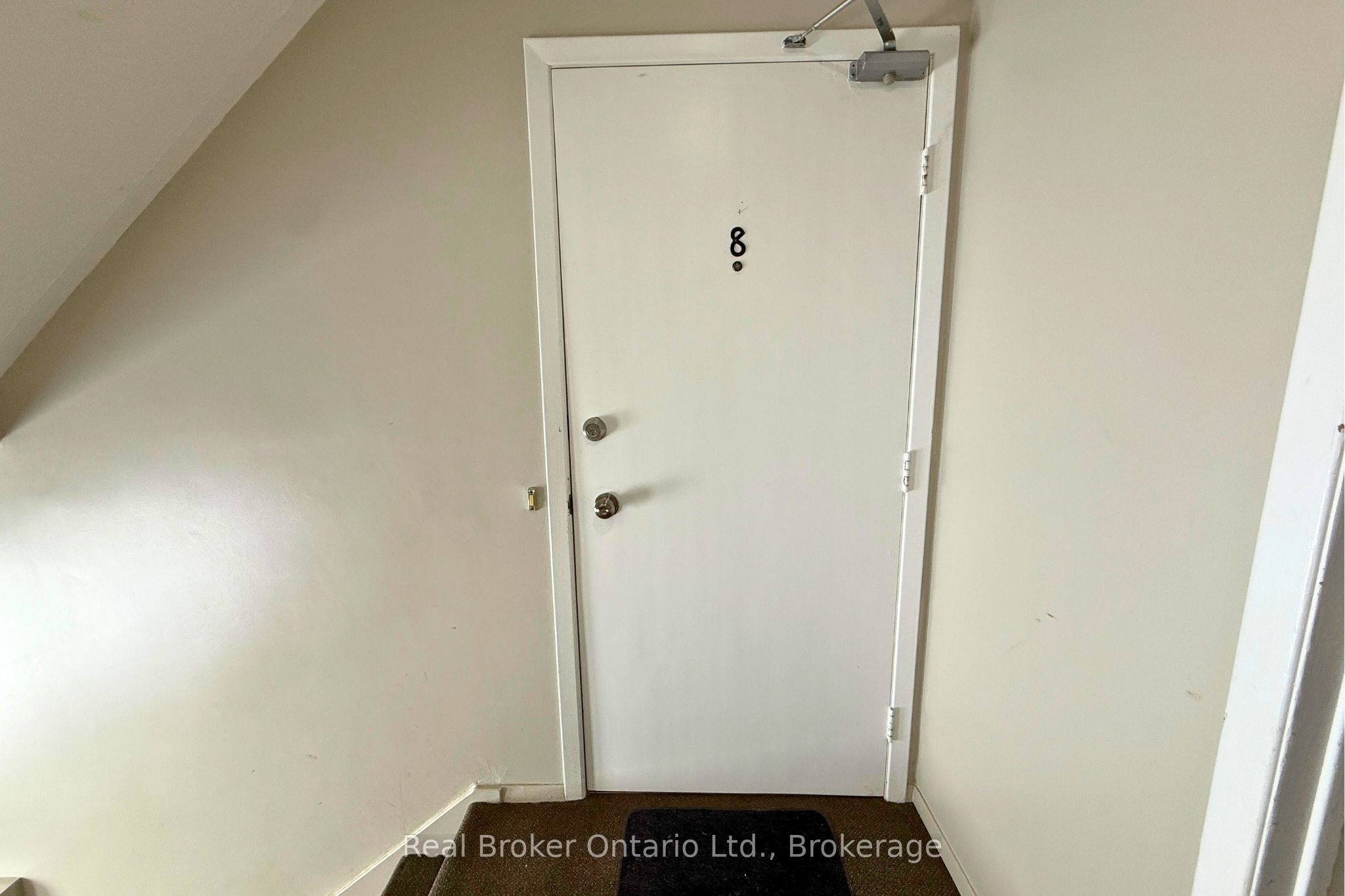 301 West Street N 8, Orillia, ON L3V 5E1 photo 3