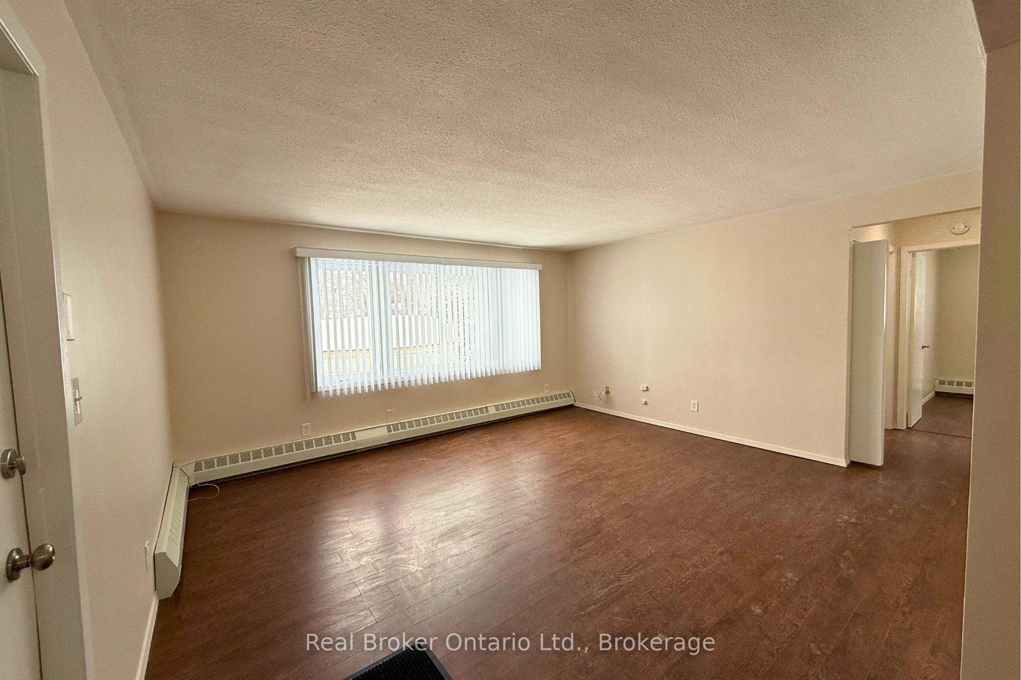 301 West Street N 8, Orillia, ON L3V 5E1 photo 4