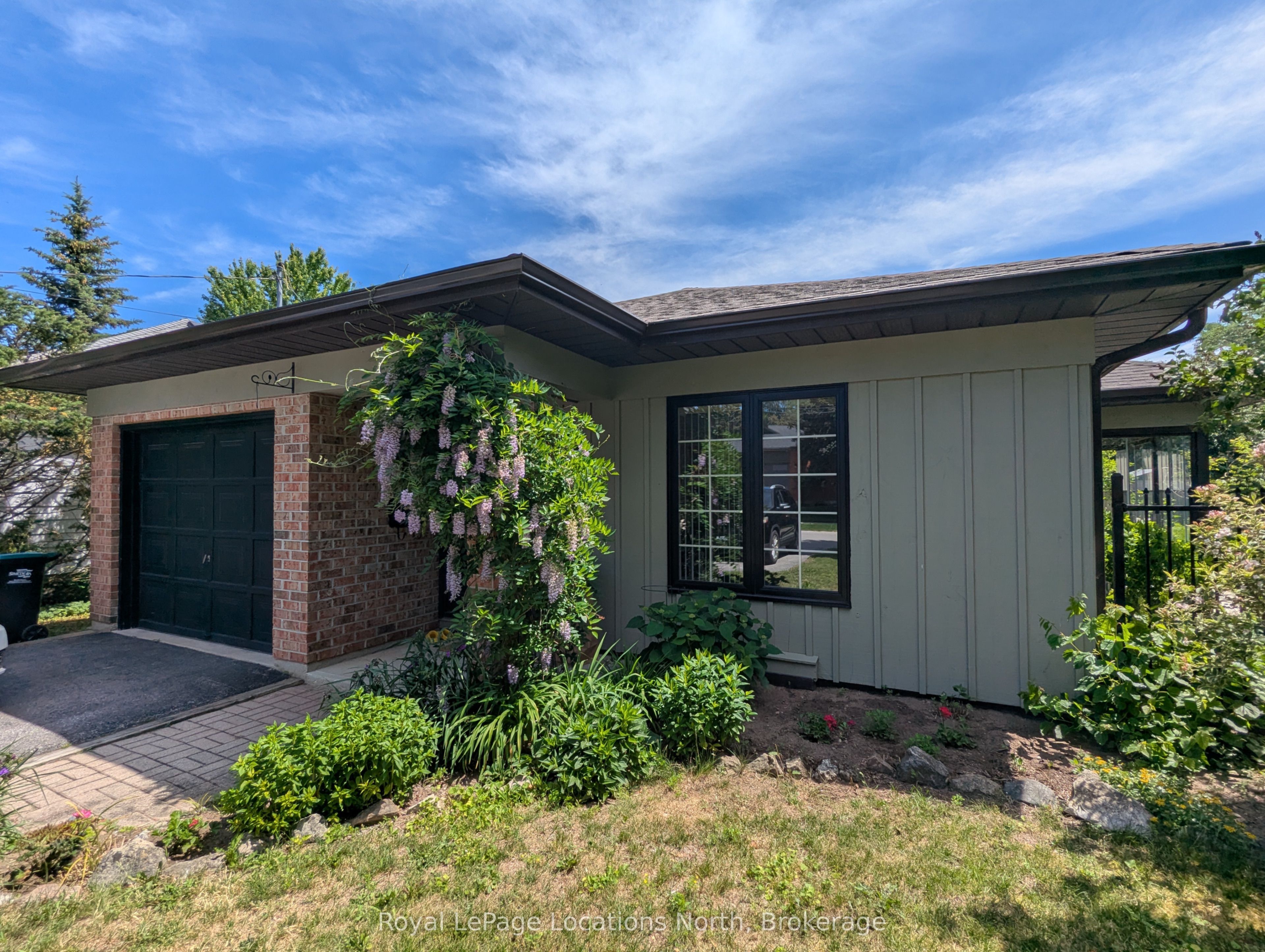 115 Robinson Street, Collingwood, ON L9Y 3M2