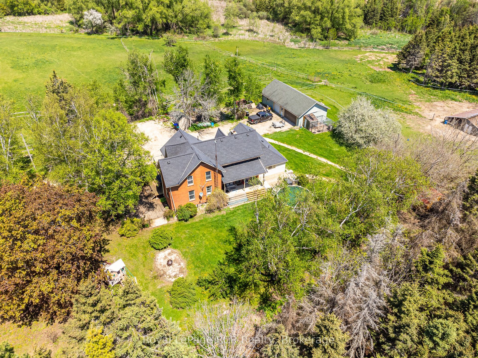 2553 County Road 42, Clearview, ON L0M 1S0